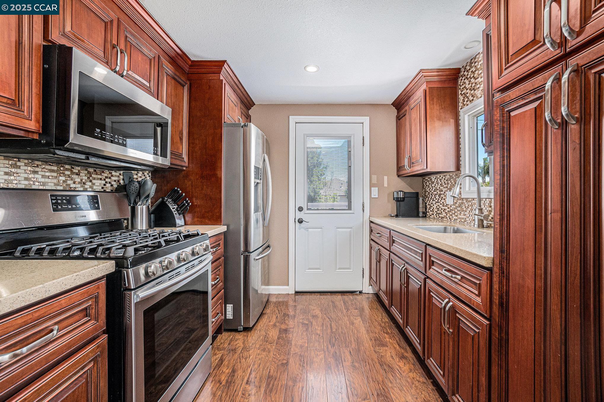 Detail Gallery Image 9 of 18 For 75 E Bolton Rd #17,  Oakley,  CA 94561 - 2 Beds | 1 Baths