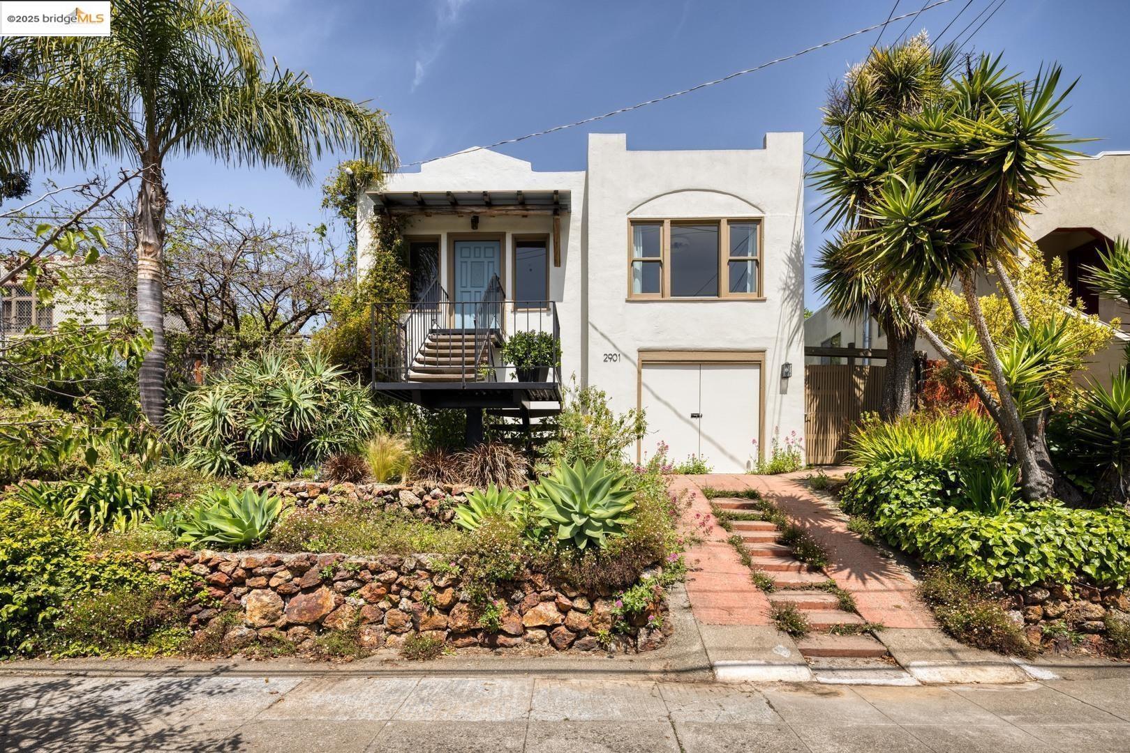Detail Gallery Image 2 of 34 For 2901 Monticello Ave, Oakland,  CA 94619 - 2 Beds | 1 Baths