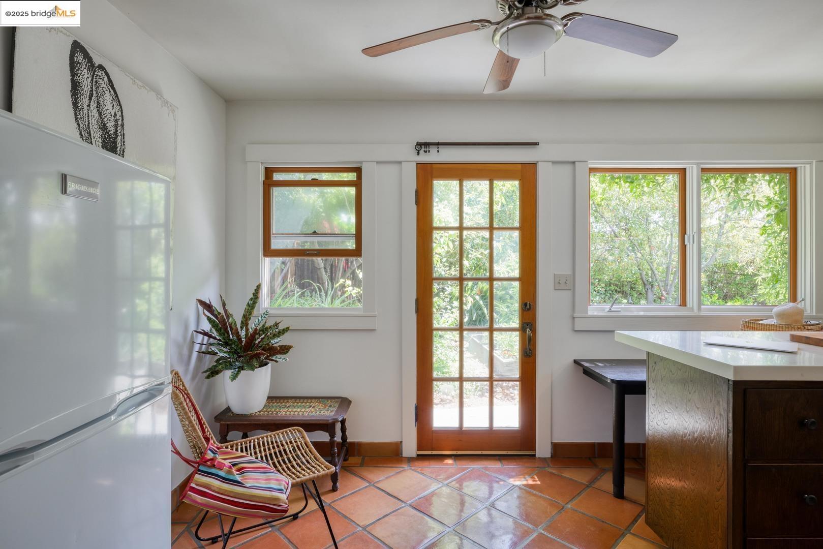 Detail Gallery Image 25 of 34 For 2901 Monticello Ave, Oakland,  CA 94619 - 2 Beds | 1 Baths
