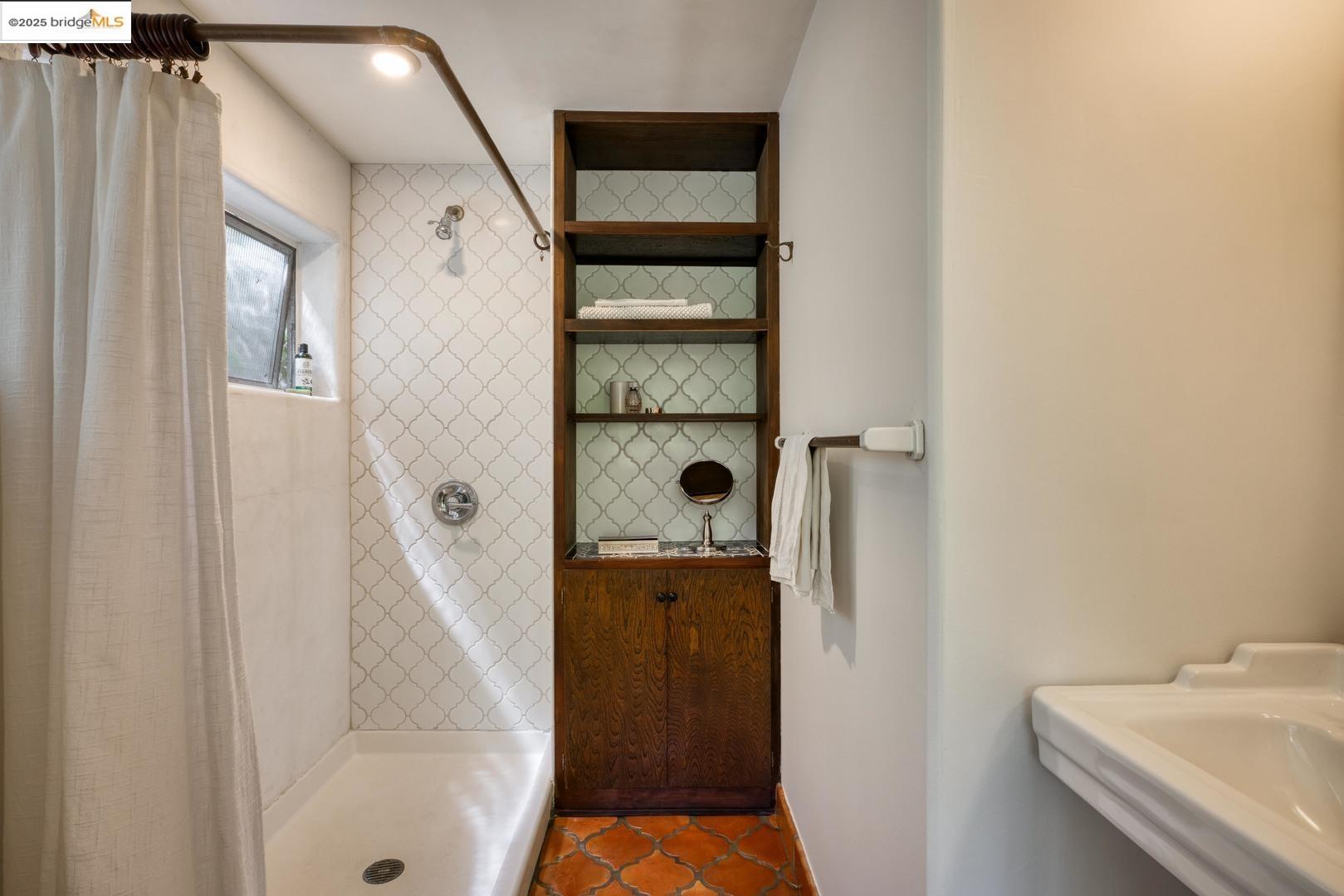 Detail Gallery Image 26 of 34 For 2901 Monticello Ave, Oakland,  CA 94619 - 2 Beds | 1 Baths
