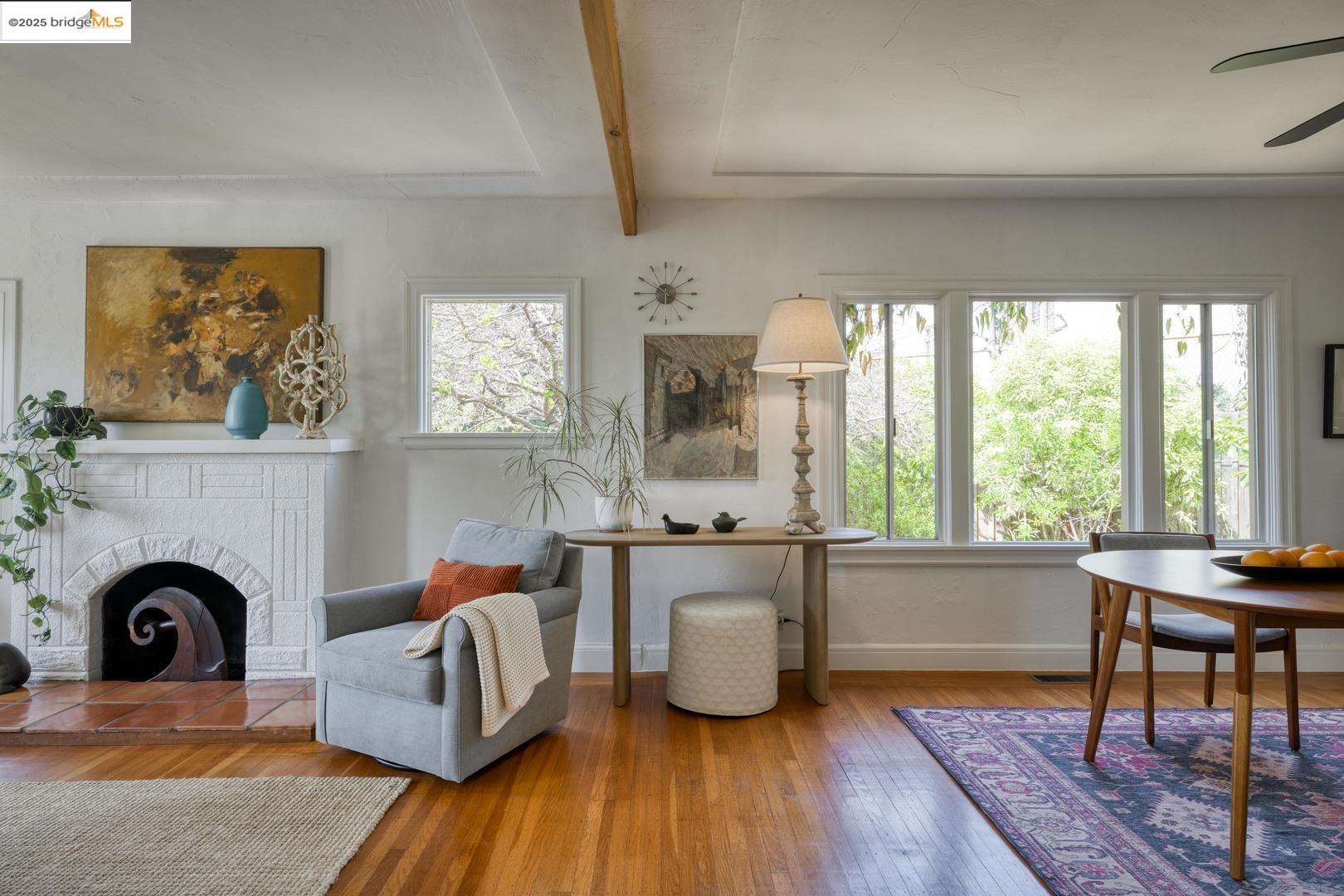 Detail Gallery Image 7 of 34 For 2901 Monticello Ave, Oakland,  CA 94619 - 2 Beds | 1 Baths