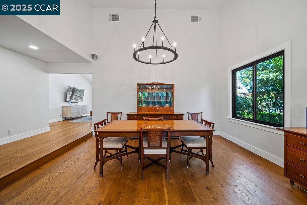Detail Gallery Image 3 of 20 For 3061 San Miguel Ct, Concord,  CA 94518 - 4 Beds | 2 Baths