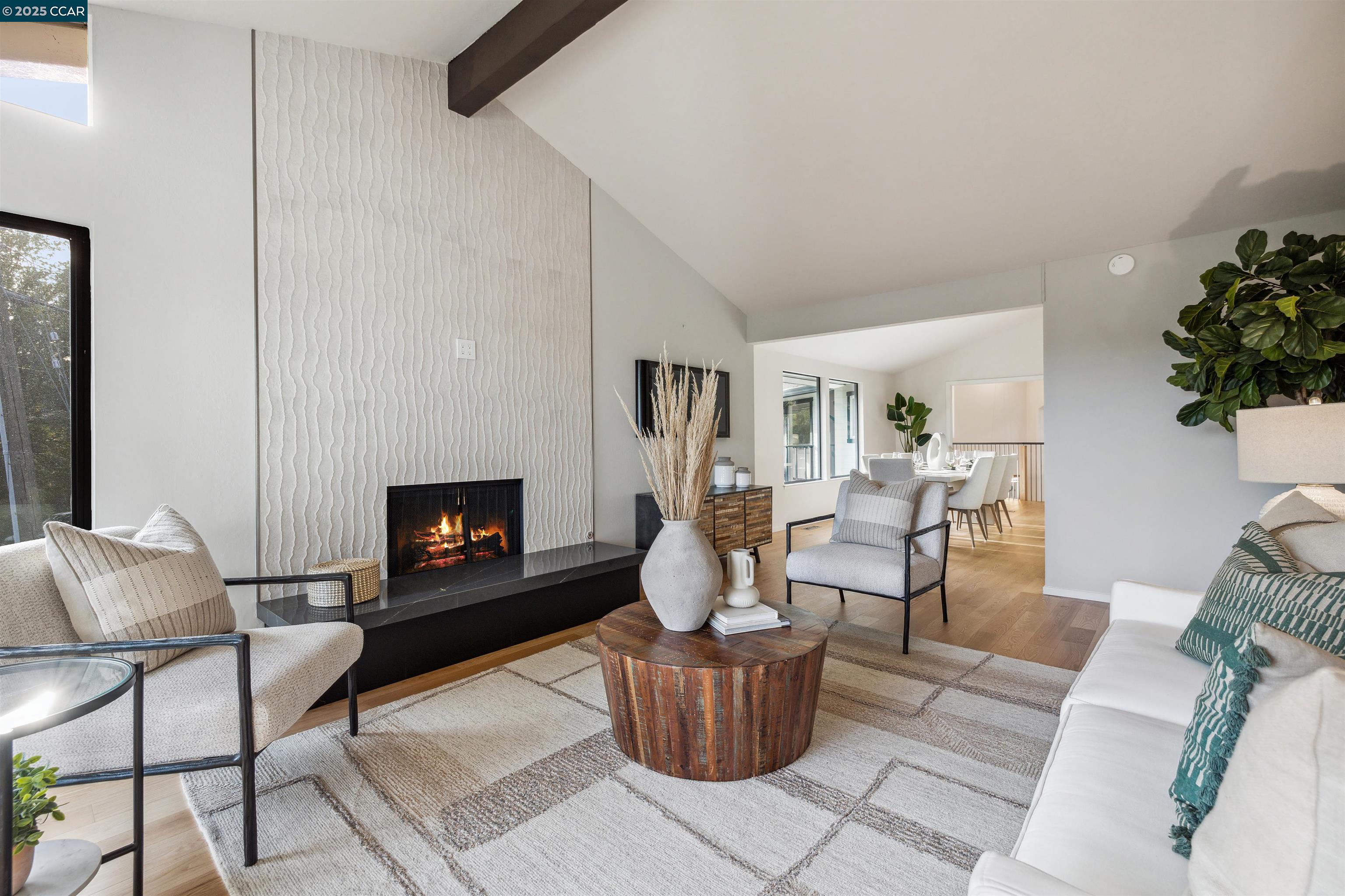 Detail Gallery Image 12 of 31 For 4104 El Nido Ranch Rd, Lafayette,  CA 94549 - 5 Beds | 3 Baths