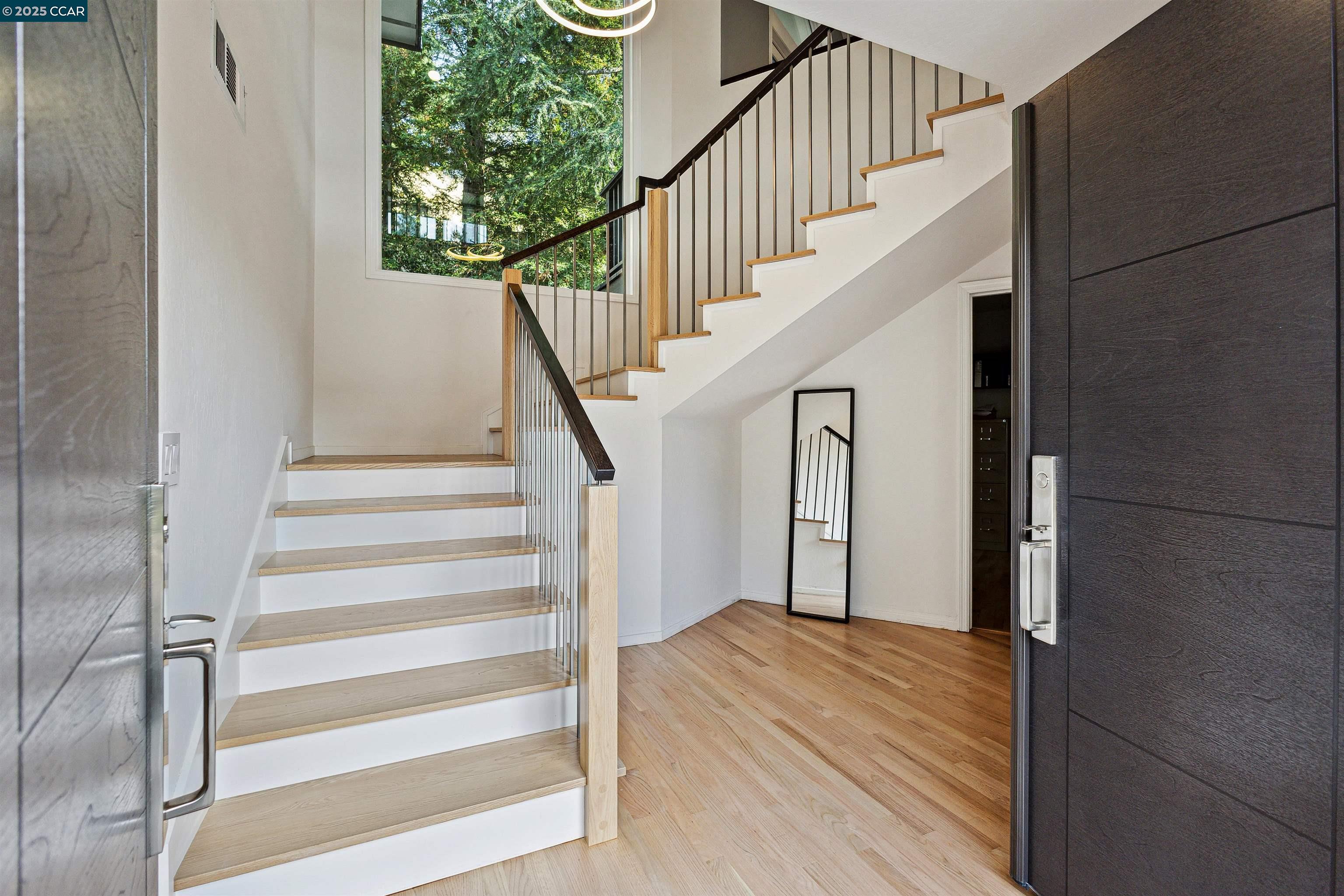 Detail Gallery Image 3 of 31 For 4104 El Nido Ranch Rd, Lafayette,  CA 94549 - 5 Beds | 3 Baths