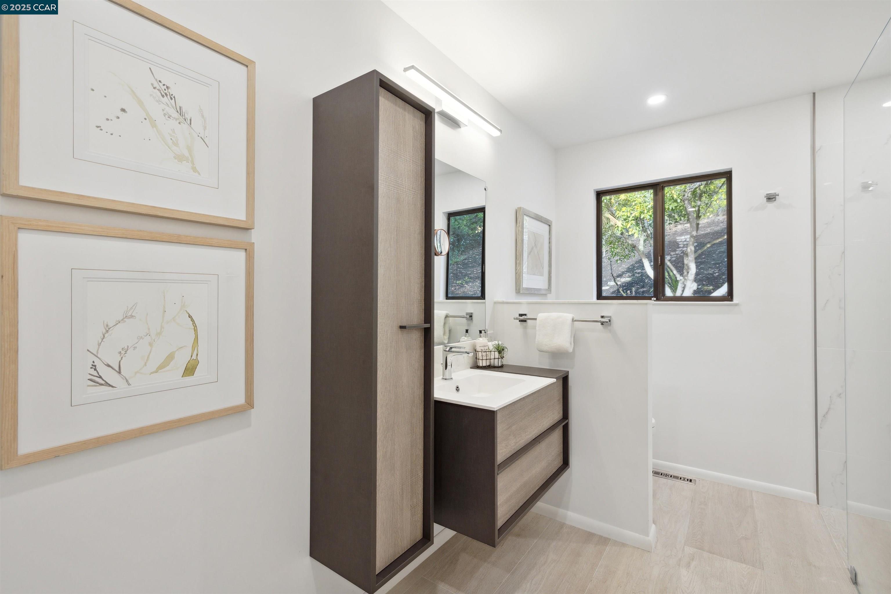 Detail Gallery Image 21 of 31 For 4104 El Nido Ranch Rd, Lafayette,  CA 94549 - 5 Beds | 3 Baths