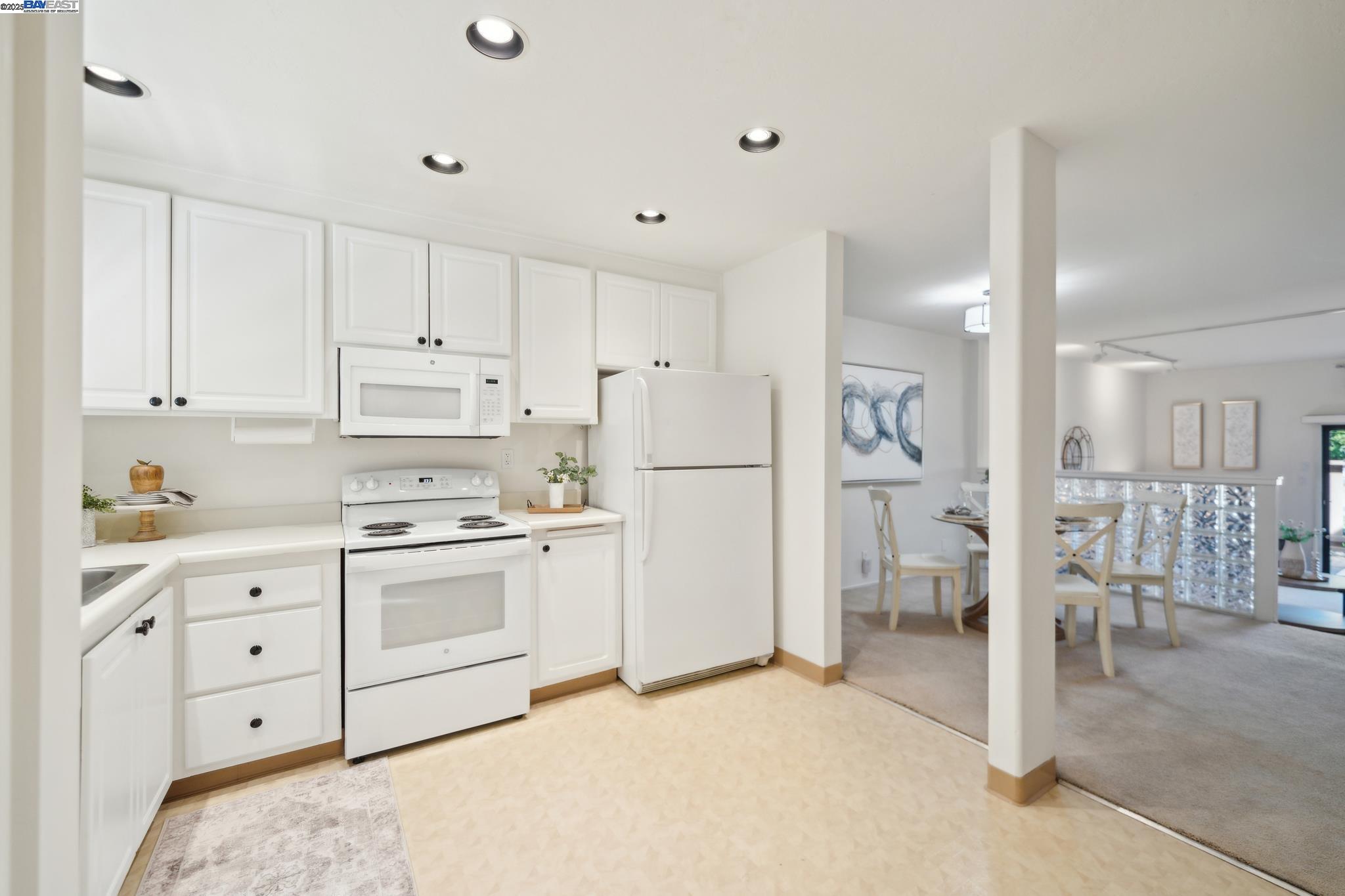 Detail Gallery Image 11 of 32 For 8985 Alcosta Blvd #159,  San Ramon,  CA 94583 - 2 Beds | 2/1 Baths