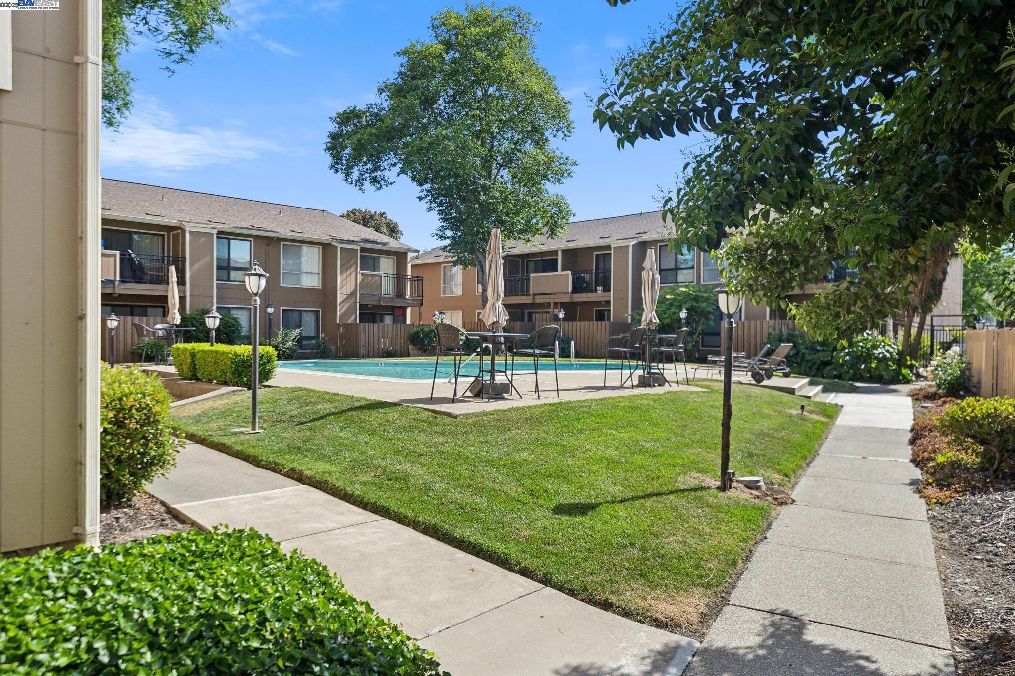 Detail Gallery Image 31 of 32 For 8985 Alcosta Blvd #159,  San Ramon,  CA 94583 - 2 Beds | 2/1 Baths