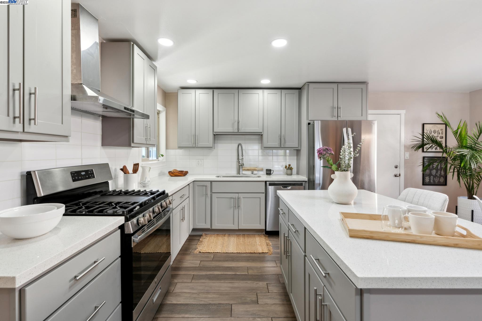 Detail Gallery Image 18 of 55 For 1958 Vining Dr, San Leandro,  CA 94579 - 3 Beds | 2 Baths