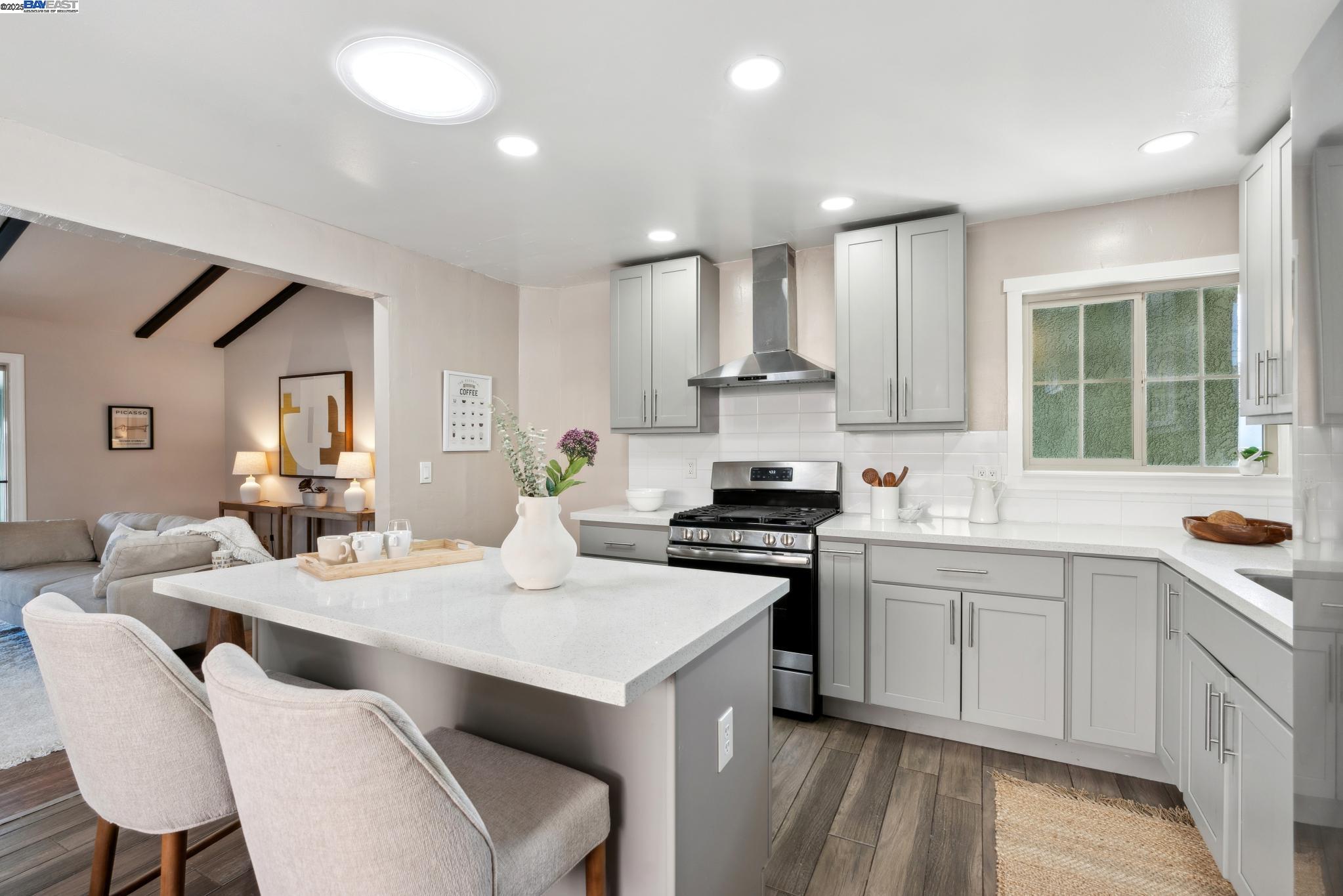 Detail Gallery Image 19 of 55 For 1958 Vining Dr, San Leandro,  CA 94579 - 3 Beds | 2 Baths