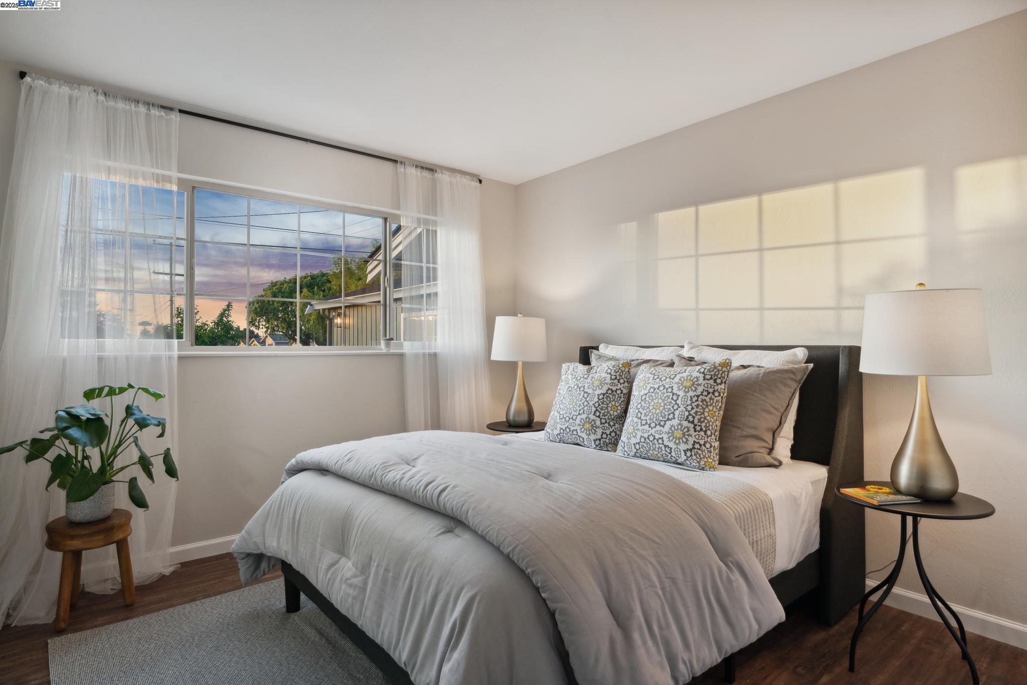 Detail Gallery Image 20 of 55 For 1958 Vining Dr, San Leandro,  CA 94579 - 3 Beds | 2 Baths