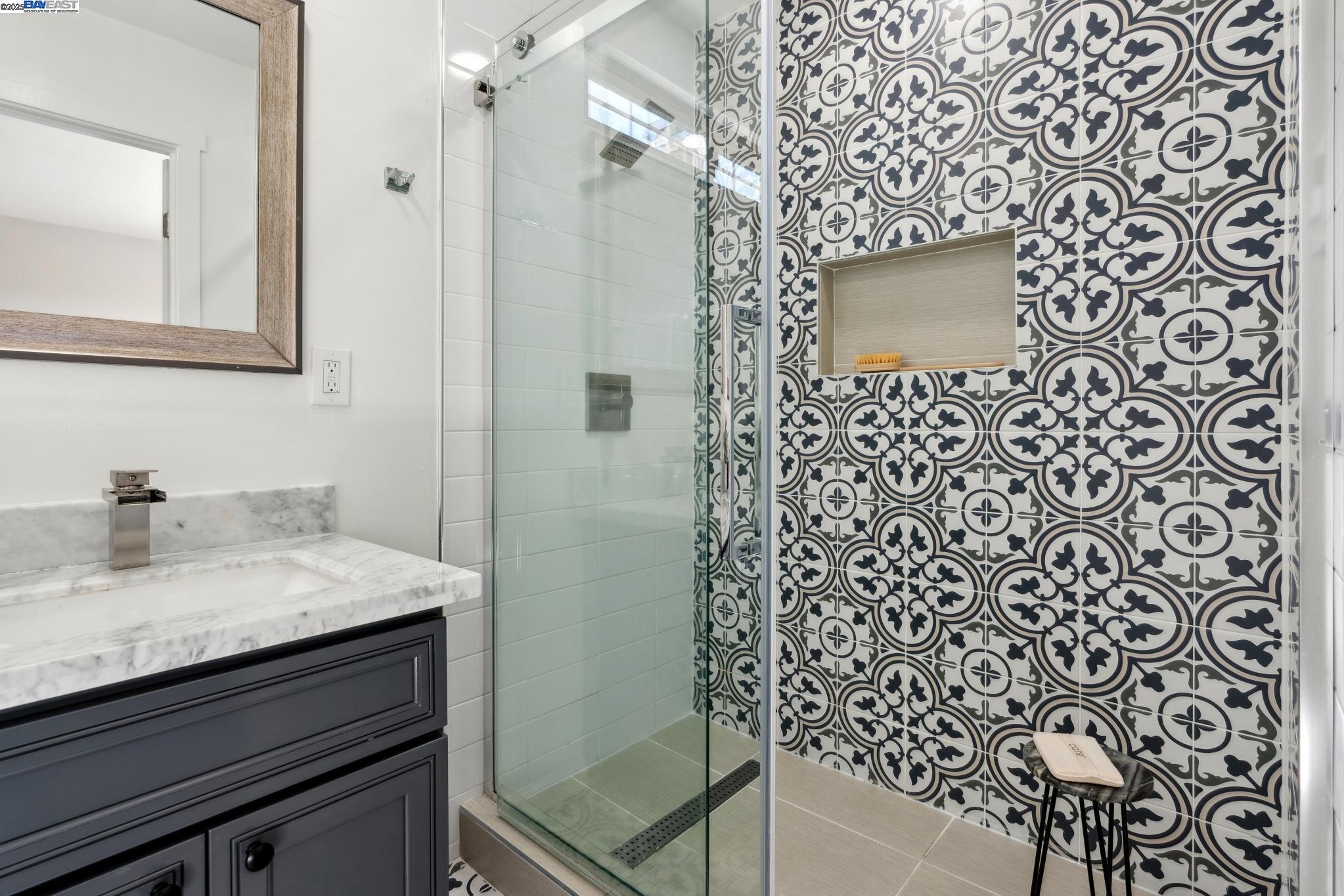 Detail Gallery Image 24 of 55 For 1958 Vining Dr, San Leandro,  CA 94579 - 3 Beds | 2 Baths