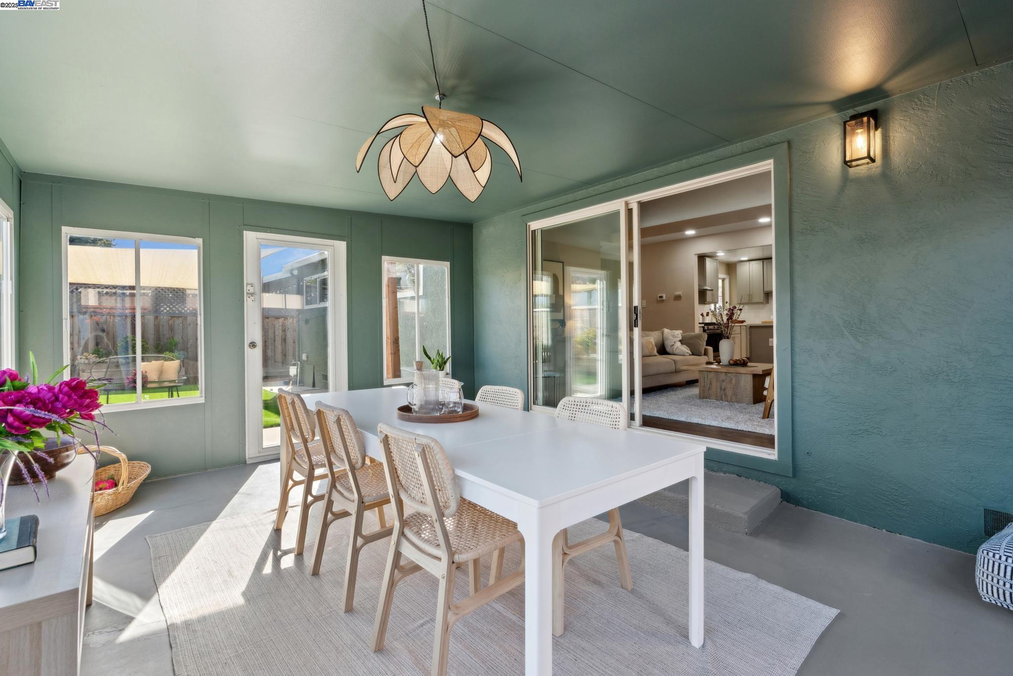 Detail Gallery Image 34 of 55 For 1958 Vining Dr, San Leandro,  CA 94579 - 3 Beds | 2 Baths