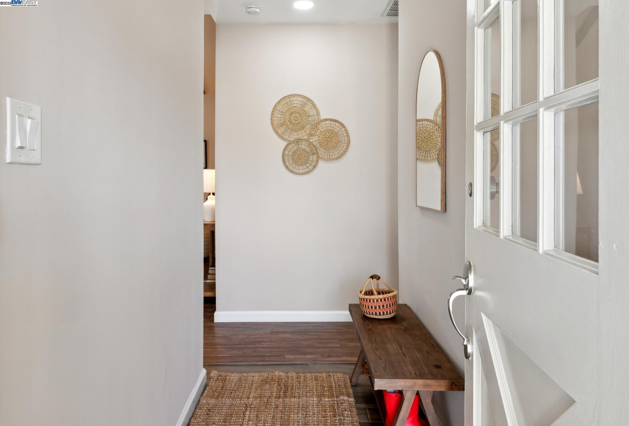 Detail Gallery Image 5 of 55 For 1958 Vining Dr, San Leandro,  CA 94579 - 3 Beds | 2 Baths