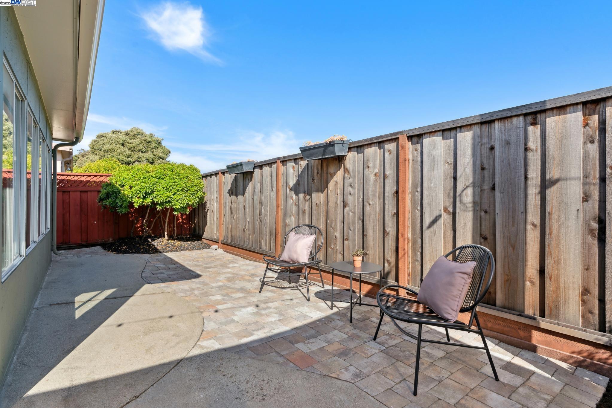 Detail Gallery Image 43 of 55 For 1958 Vining Dr, San Leandro,  CA 94579 - 3 Beds | 2 Baths