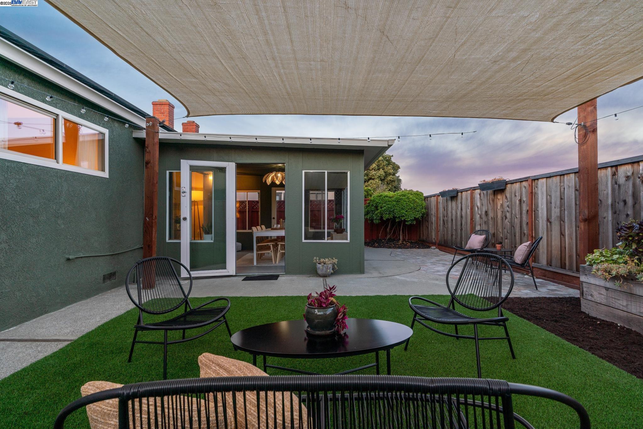 Detail Gallery Image 48 of 55 For 1958 Vining Dr, San Leandro,  CA 94579 - 3 Beds | 2 Baths