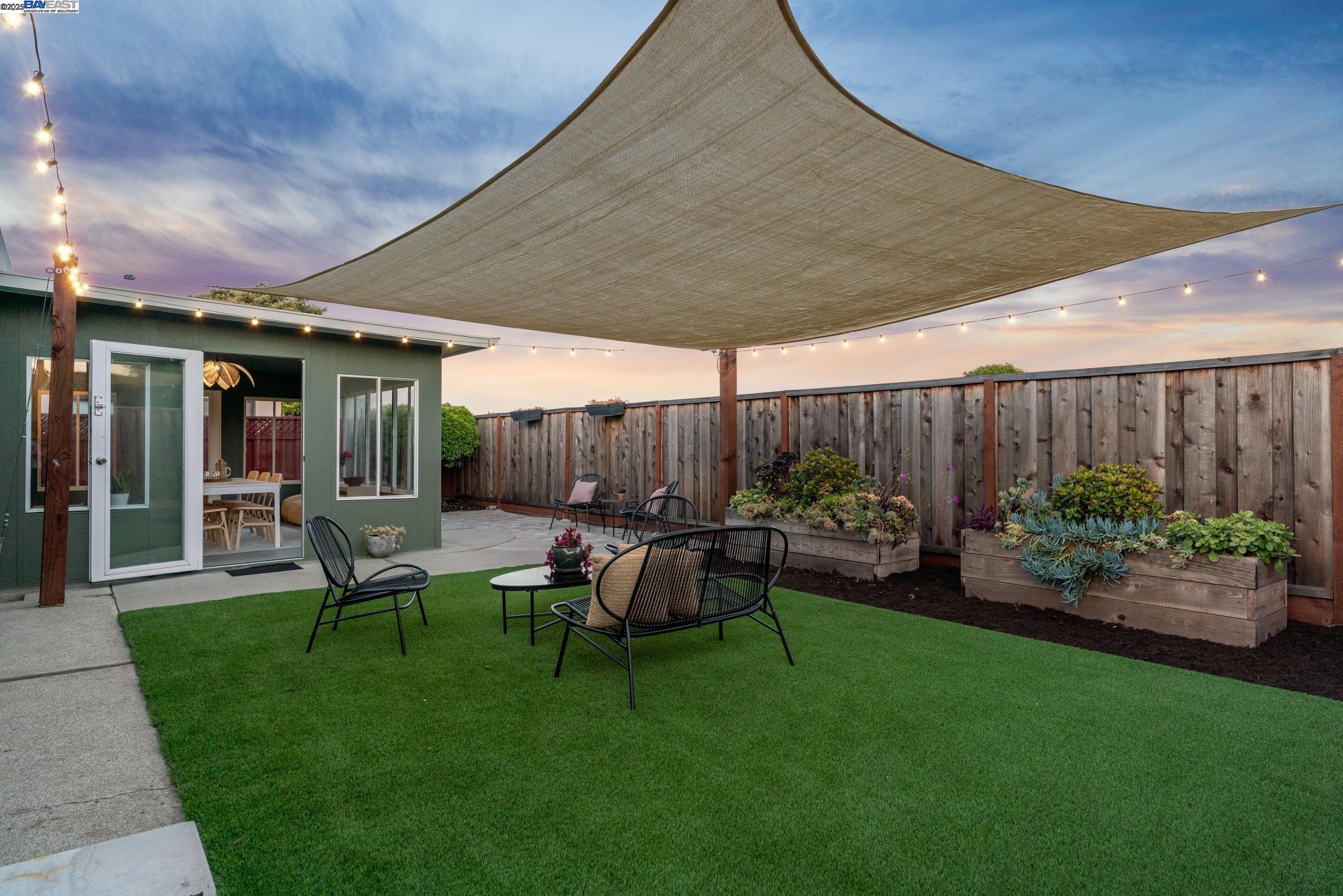 Detail Gallery Image 50 of 55 For 1958 Vining Dr, San Leandro,  CA 94579 - 3 Beds | 2 Baths