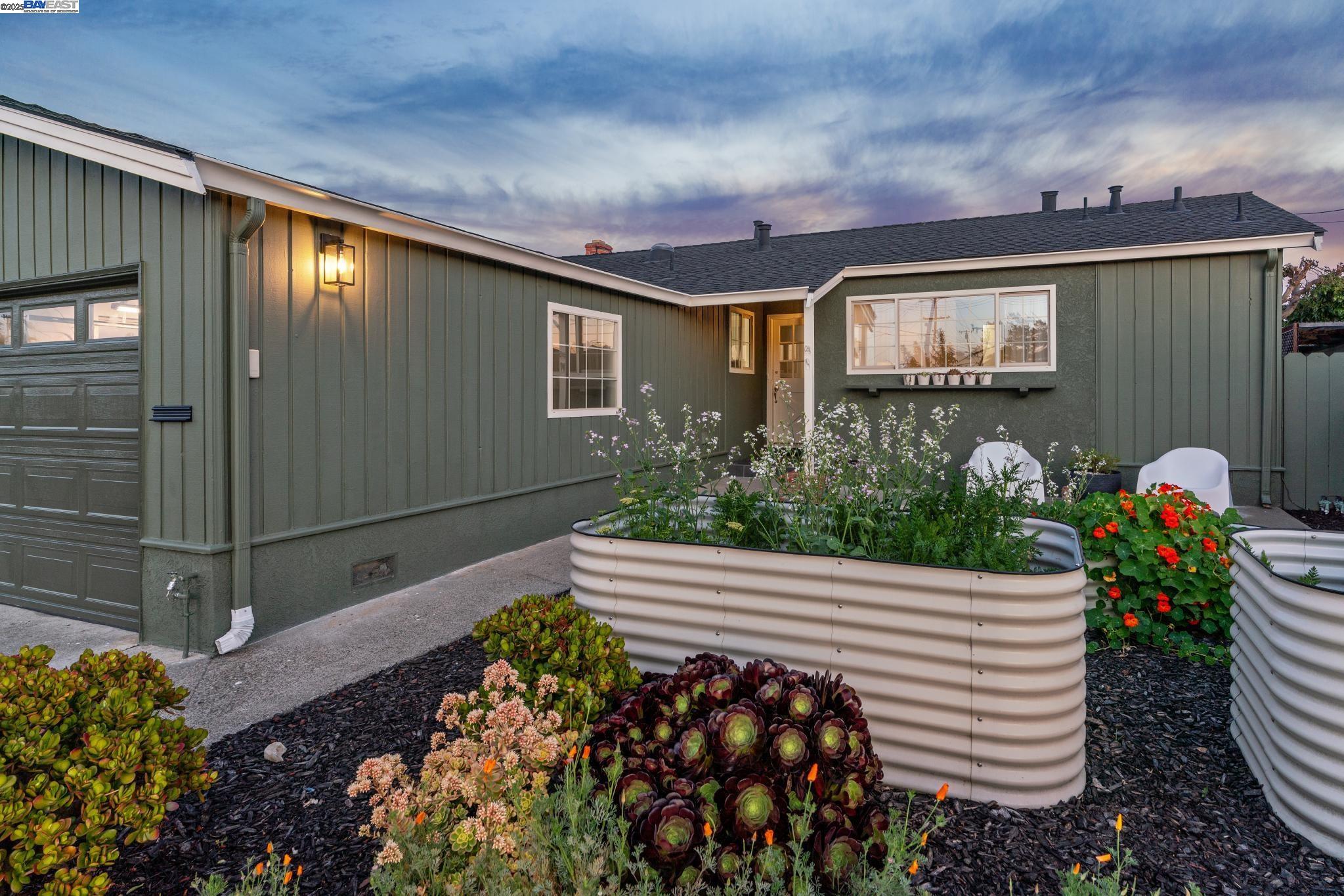 Detail Gallery Image 52 of 55 For 1958 Vining Dr, San Leandro,  CA 94579 - 3 Beds | 2 Baths