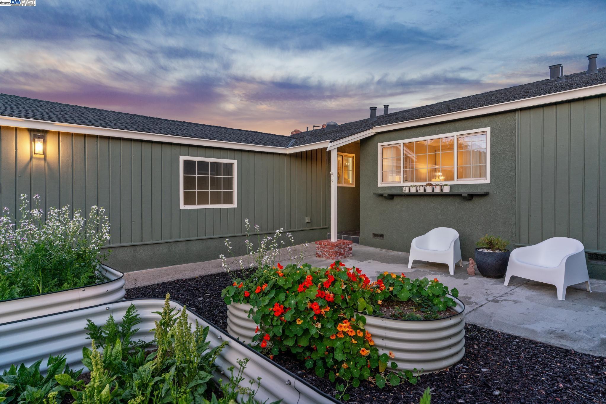 Detail Gallery Image 53 of 55 For 1958 Vining Dr, San Leandro,  CA 94579 - 3 Beds | 2 Baths