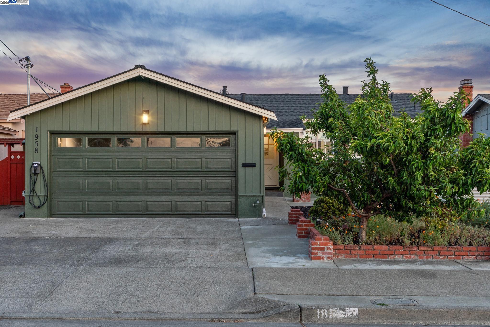 Detail Gallery Image 54 of 55 For 1958 Vining Dr, San Leandro,  CA 94579 - 3 Beds | 2 Baths