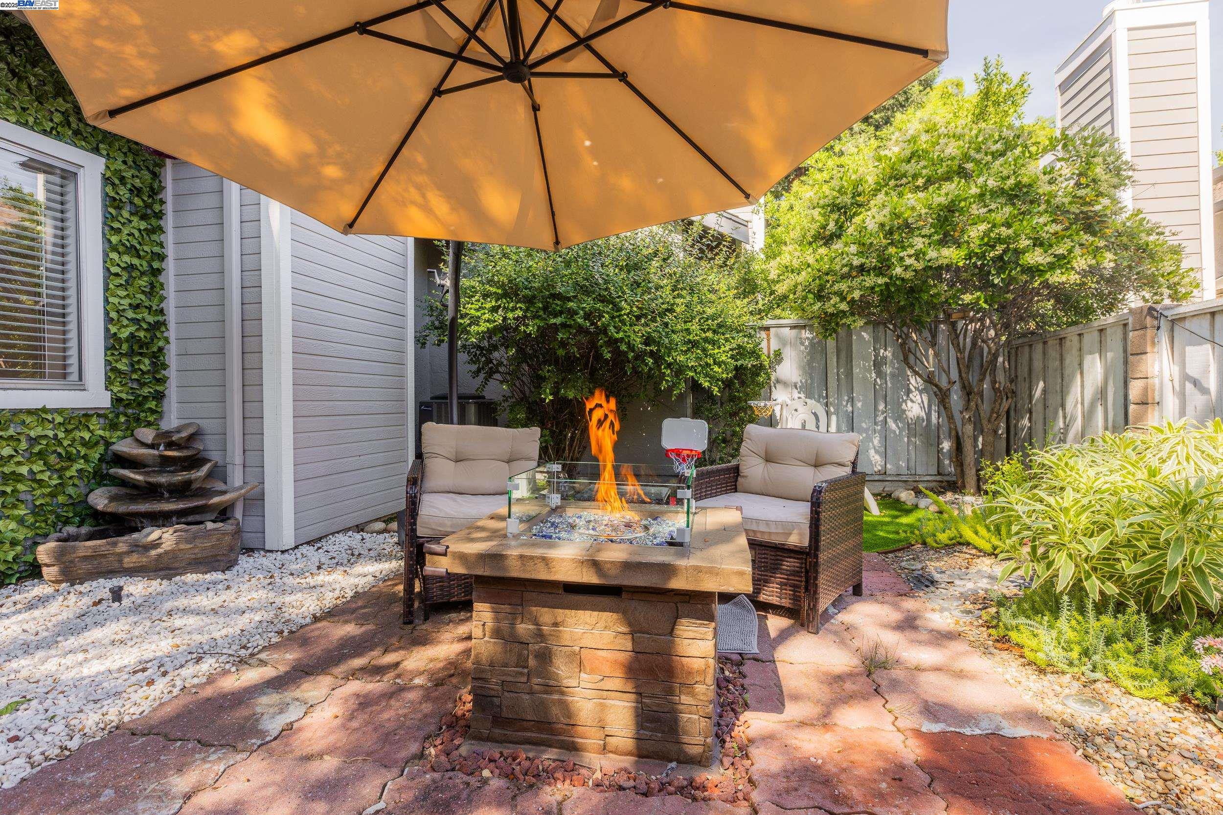 Detail Gallery Image 13 of 20 For 286 Birch Creek Dr, Pleasanton,  CA 94566 - 2 Beds | 2 Baths