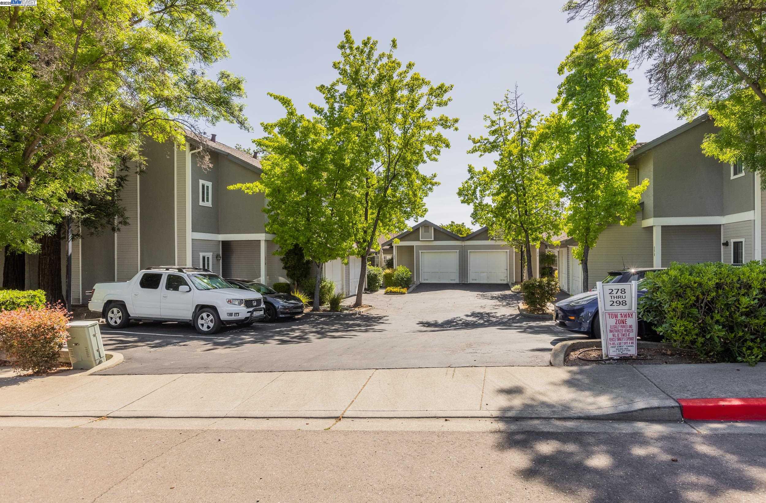 Detail Gallery Image 17 of 20 For 286 Birch Creek Dr, Pleasanton,  CA 94566 - 2 Beds | 2 Baths