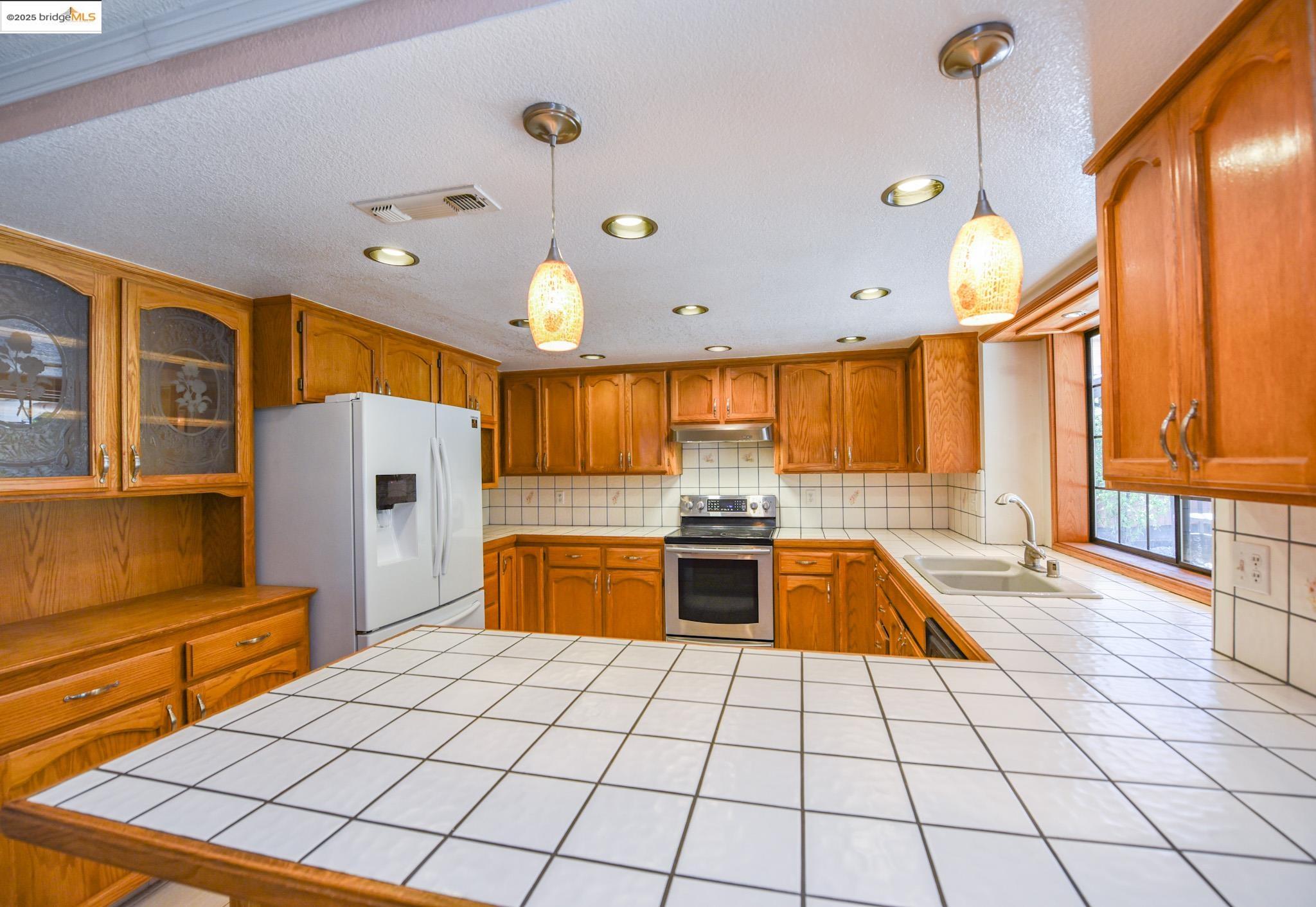 Detail Gallery Image 18 of 46 For 17455 Livermore Ct., Soulsbyville,  CA 95372 - 3 Beds | 2 Baths