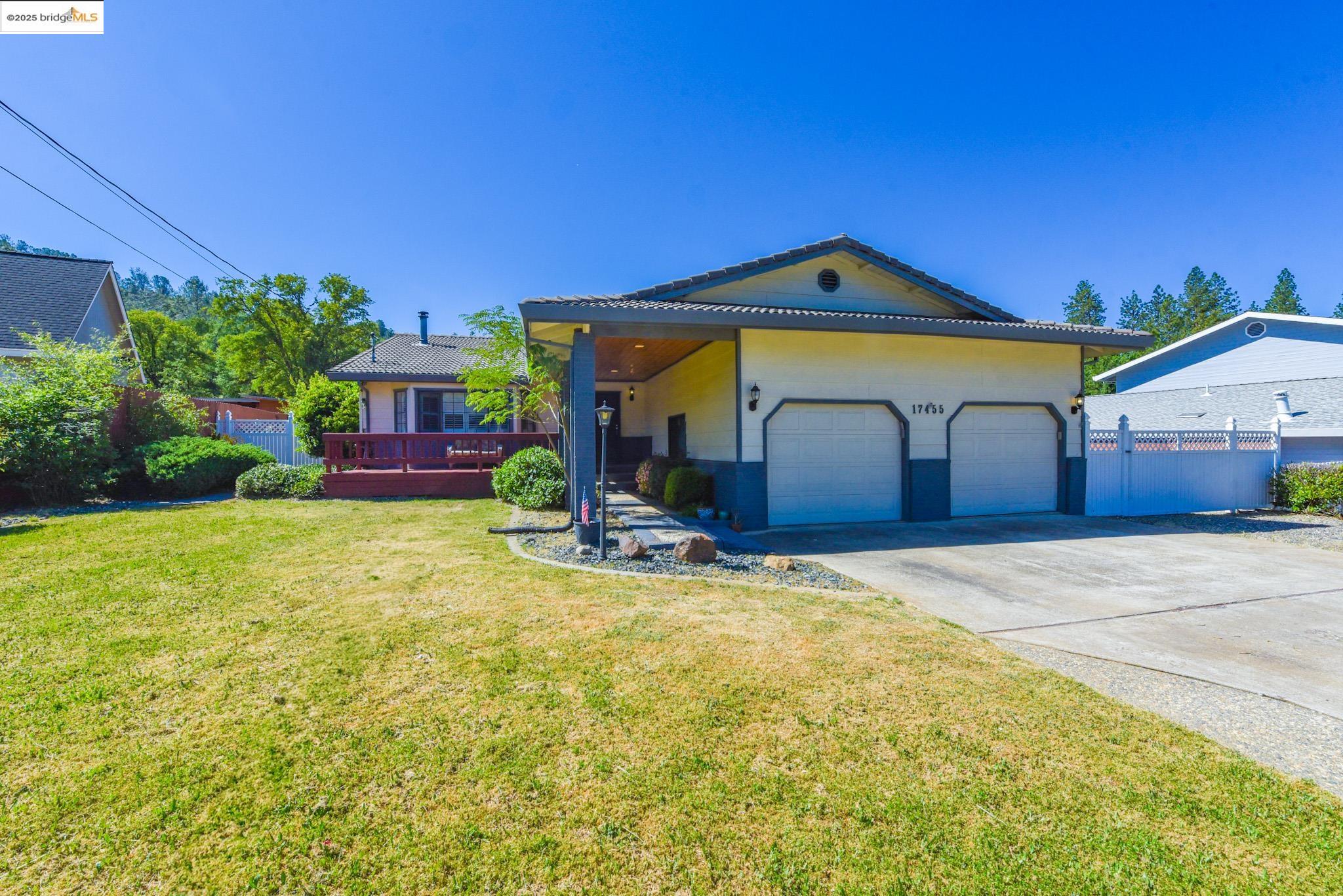 Detail Gallery Image 6 of 46 For 17455 Livermore Ct., Soulsbyville,  CA 95372 - 3 Beds | 2 Baths