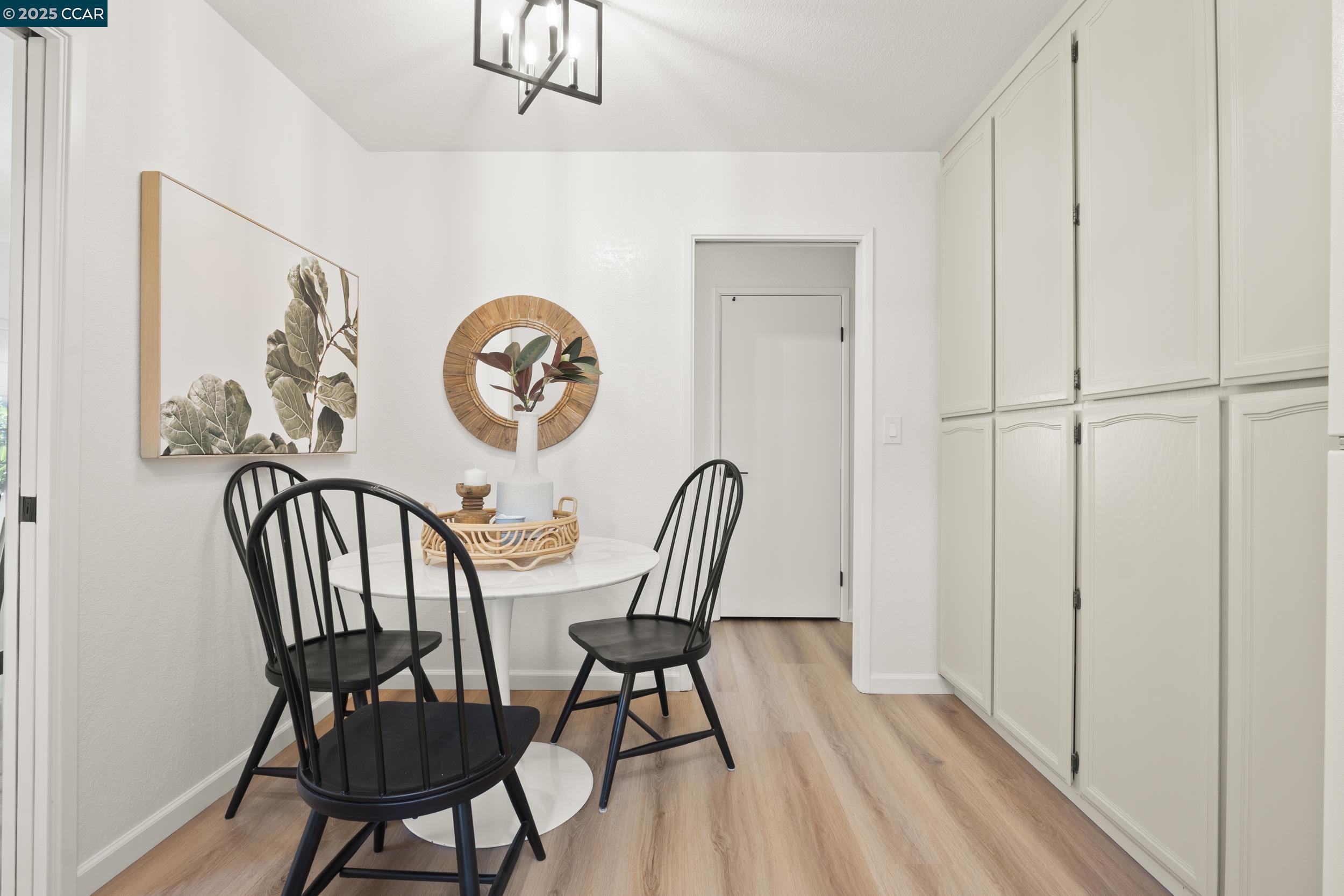 Detail Gallery Image 13 of 40 For 39 Crane Ct, Alameda,  CA 94502 - 3 Beds | 2 Baths