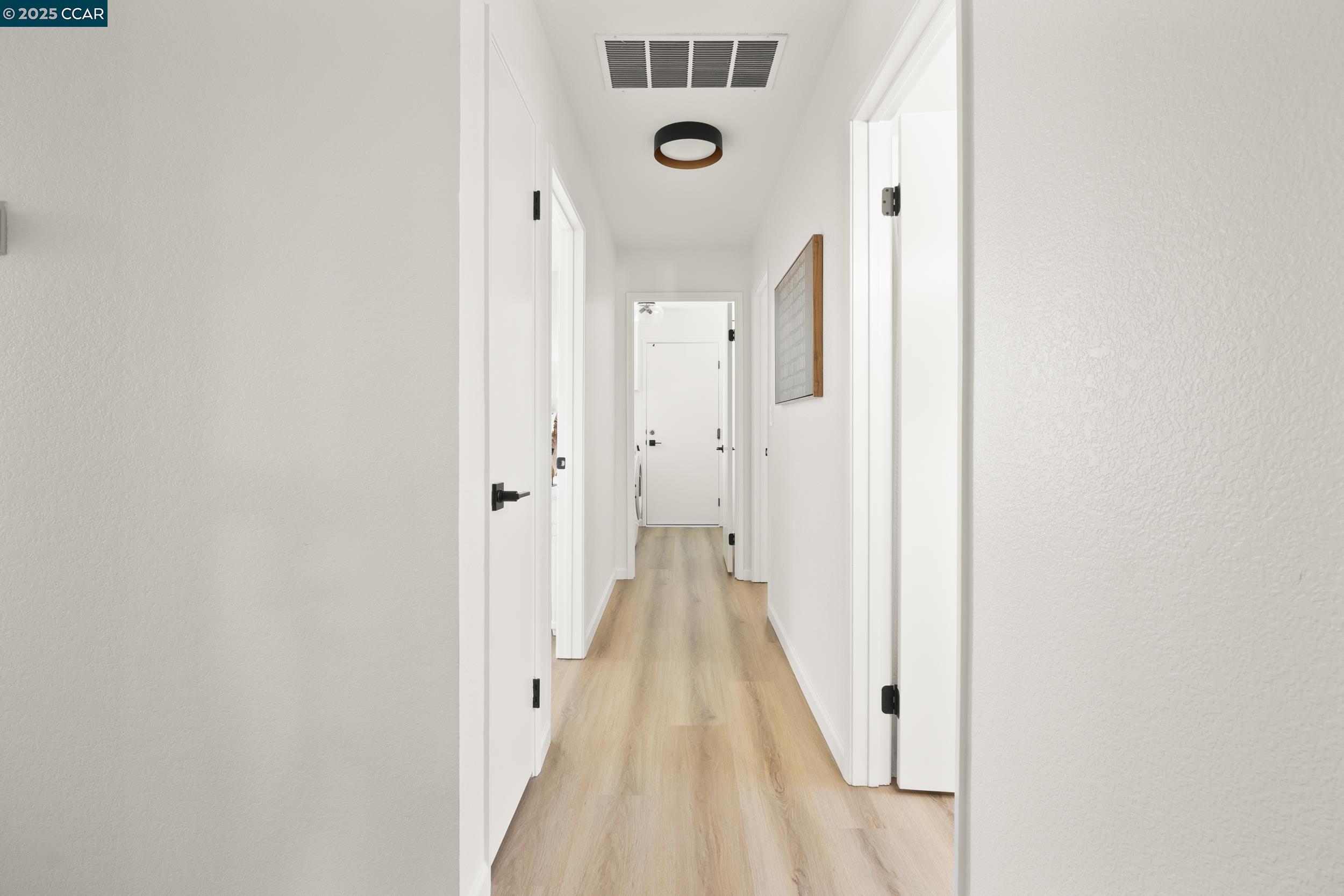 Detail Gallery Image 23 of 40 For 39 Crane Ct, Alameda,  CA 94502 - 3 Beds | 2 Baths