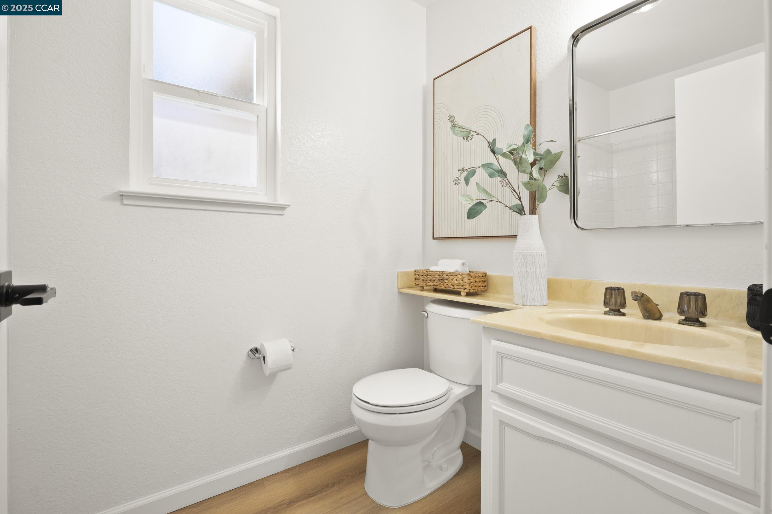 Detail Gallery Image 24 of 40 For 39 Crane Ct, Alameda,  CA 94502 - 3 Beds | 2 Baths