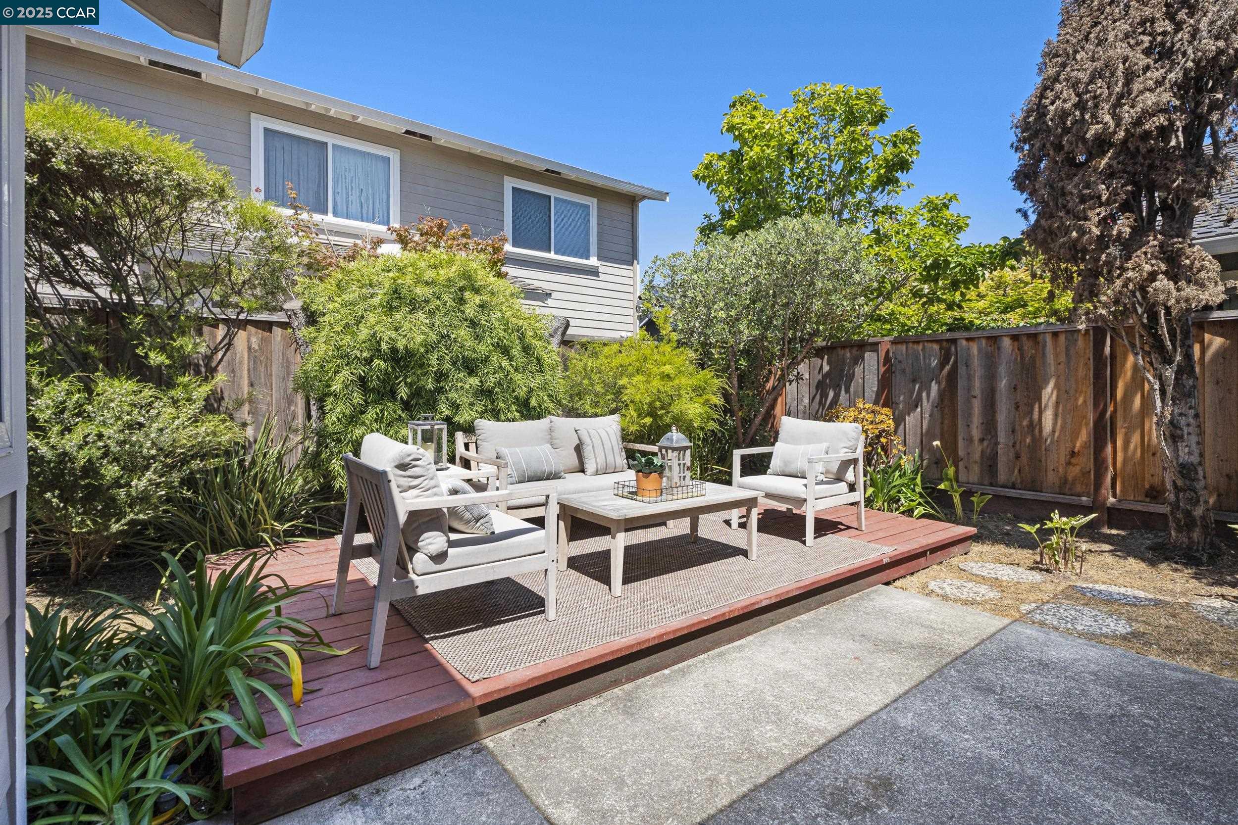 Detail Gallery Image 27 of 40 For 39 Crane Ct, Alameda,  CA 94502 - 3 Beds | 2 Baths