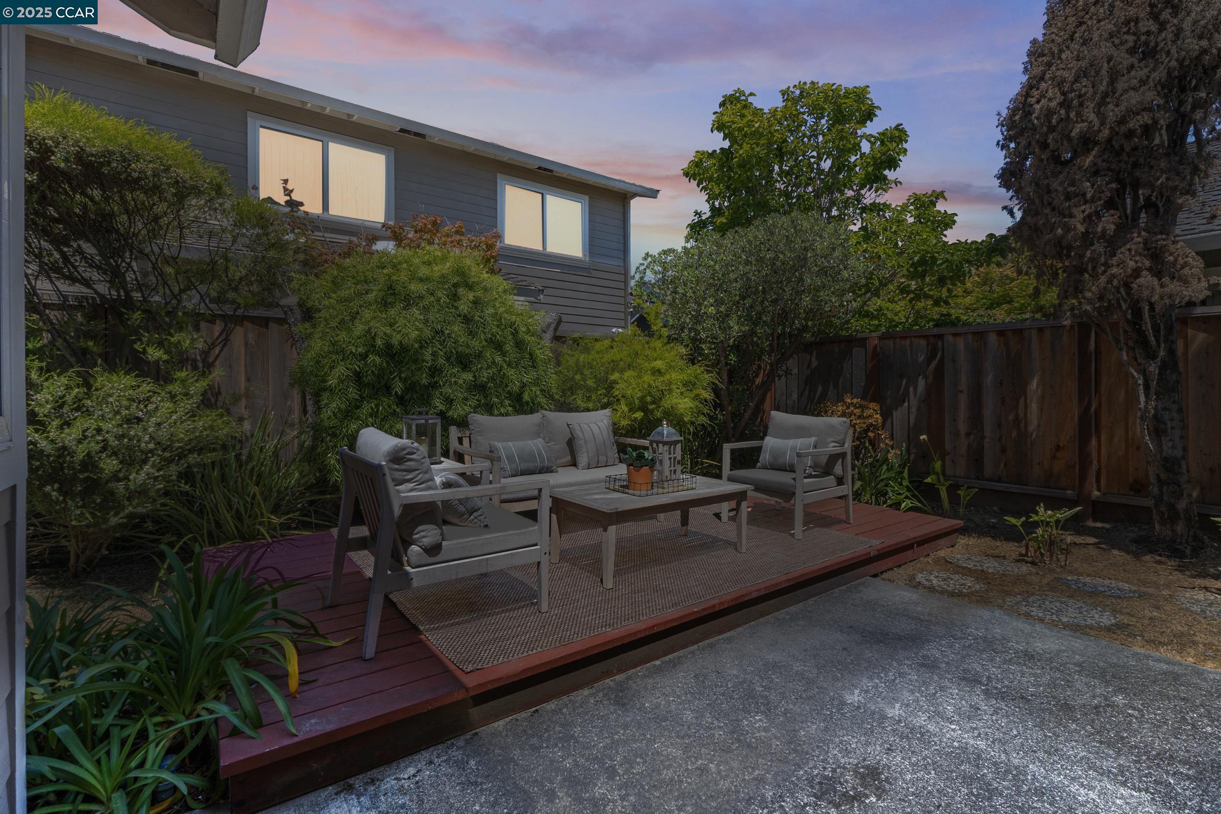 Detail Gallery Image 28 of 40 For 39 Crane Ct, Alameda,  CA 94502 - 3 Beds | 2 Baths