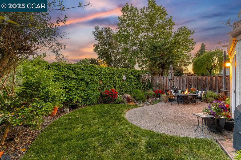 Detail Gallery Image 30 of 35 For 1086 Vista Pointe Cir, San Ramon,  CA 94582 - 4 Beds | 3 Baths
