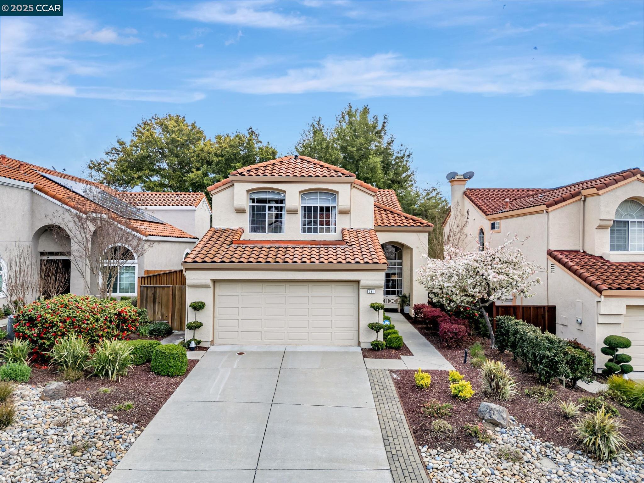 Detail Gallery Image 1 of 47 For 231 Firethorn Ct, San Ramon,  CA 94582 - 4 Beds | 3 Baths