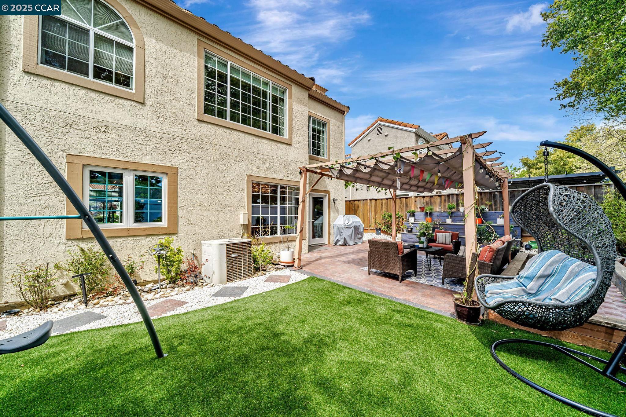 Detail Gallery Image 37 of 47 For 231 Firethorn Ct, San Ramon,  CA 94582 - 4 Beds | 3 Baths
