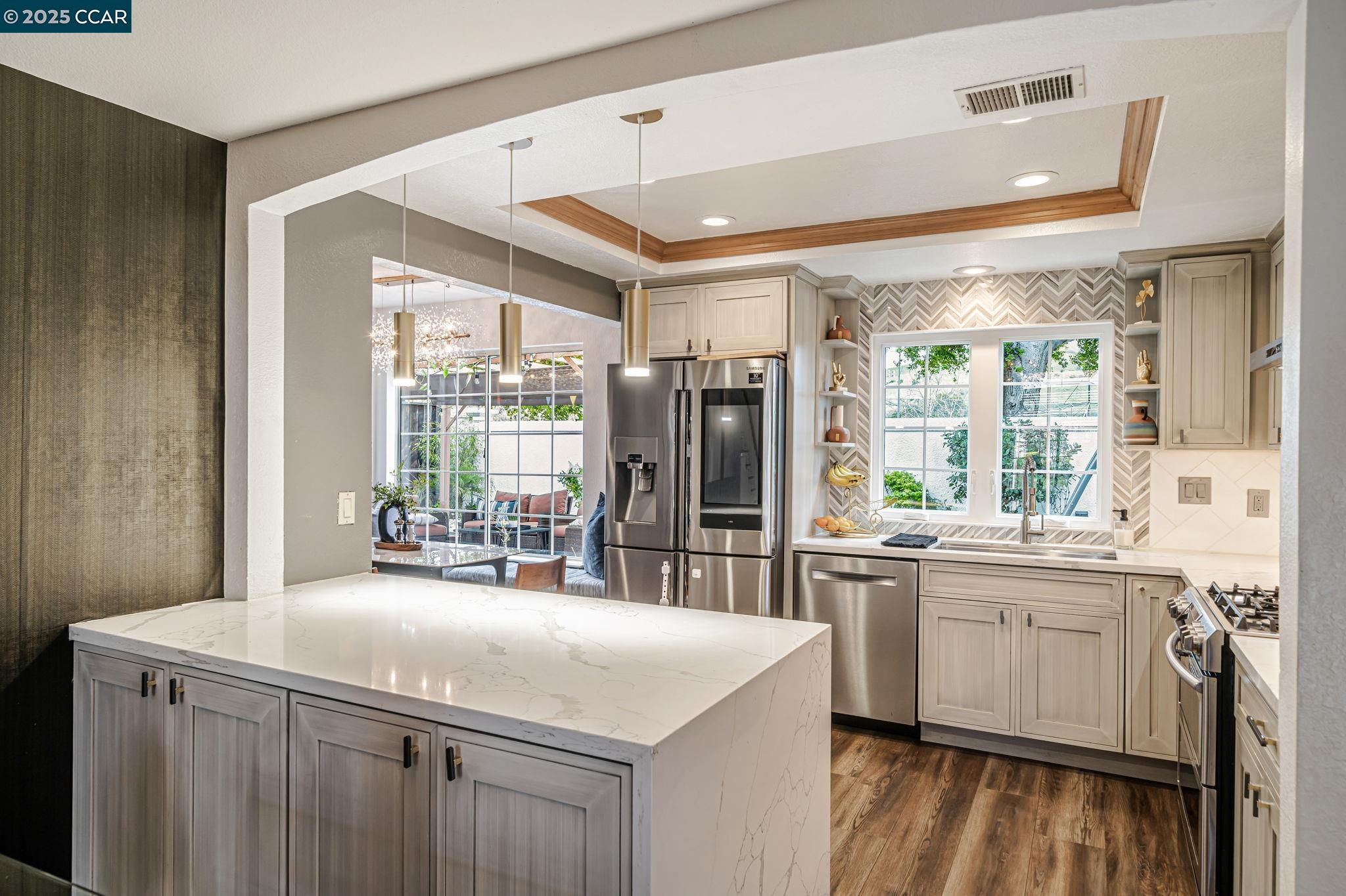 Detail Gallery Image 8 of 47 For 231 Firethorn Ct, San Ramon,  CA 94582 - 4 Beds | 3 Baths