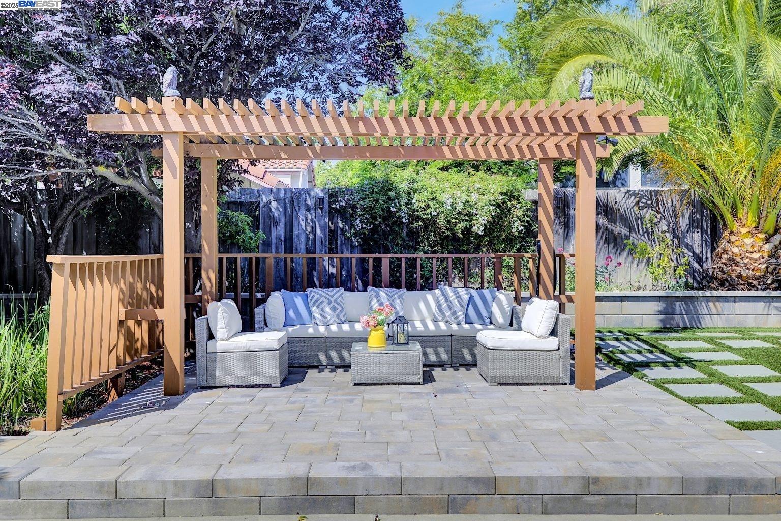 Detail Gallery Image 23 of 29 For 33019 Brockway St, Union City,  CA 94587 - 4 Beds | 2/1 Baths