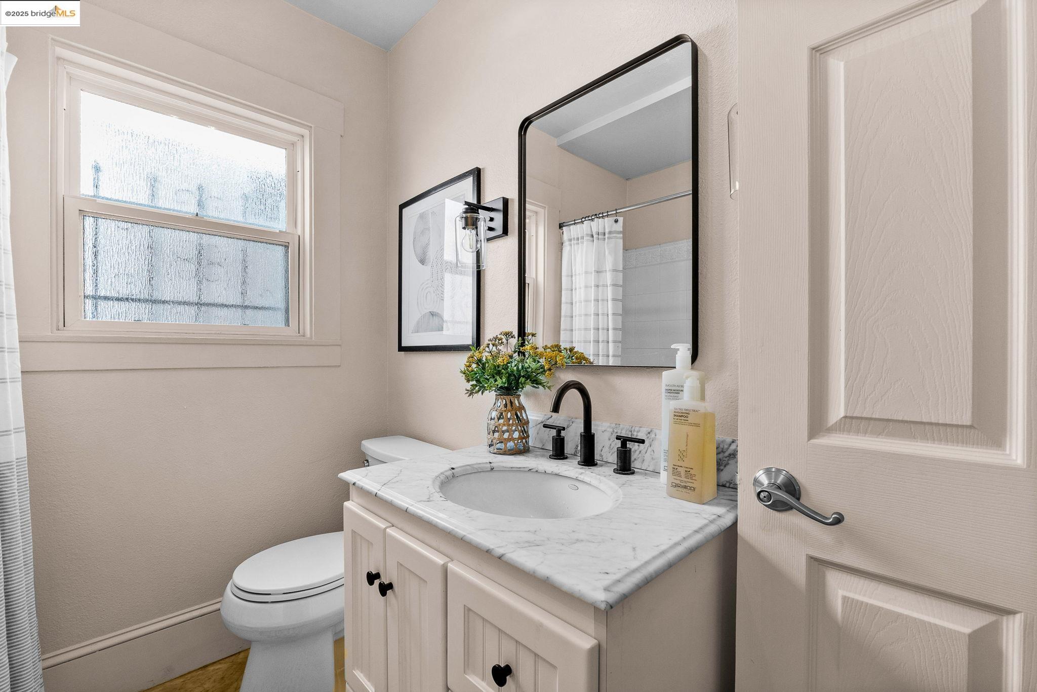 Detail Gallery Image 27 of 48 For 6021 Monadnock Way, Oakland,  CA 94605 - 3 Beds | 2 Baths