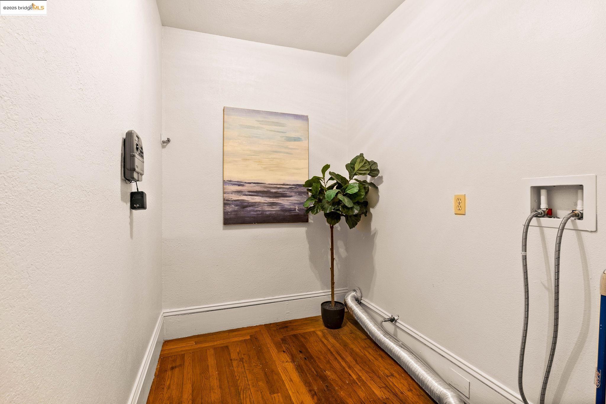 Detail Gallery Image 31 of 48 For 6021 Monadnock Way, Oakland,  CA 94605 - 3 Beds | 2 Baths