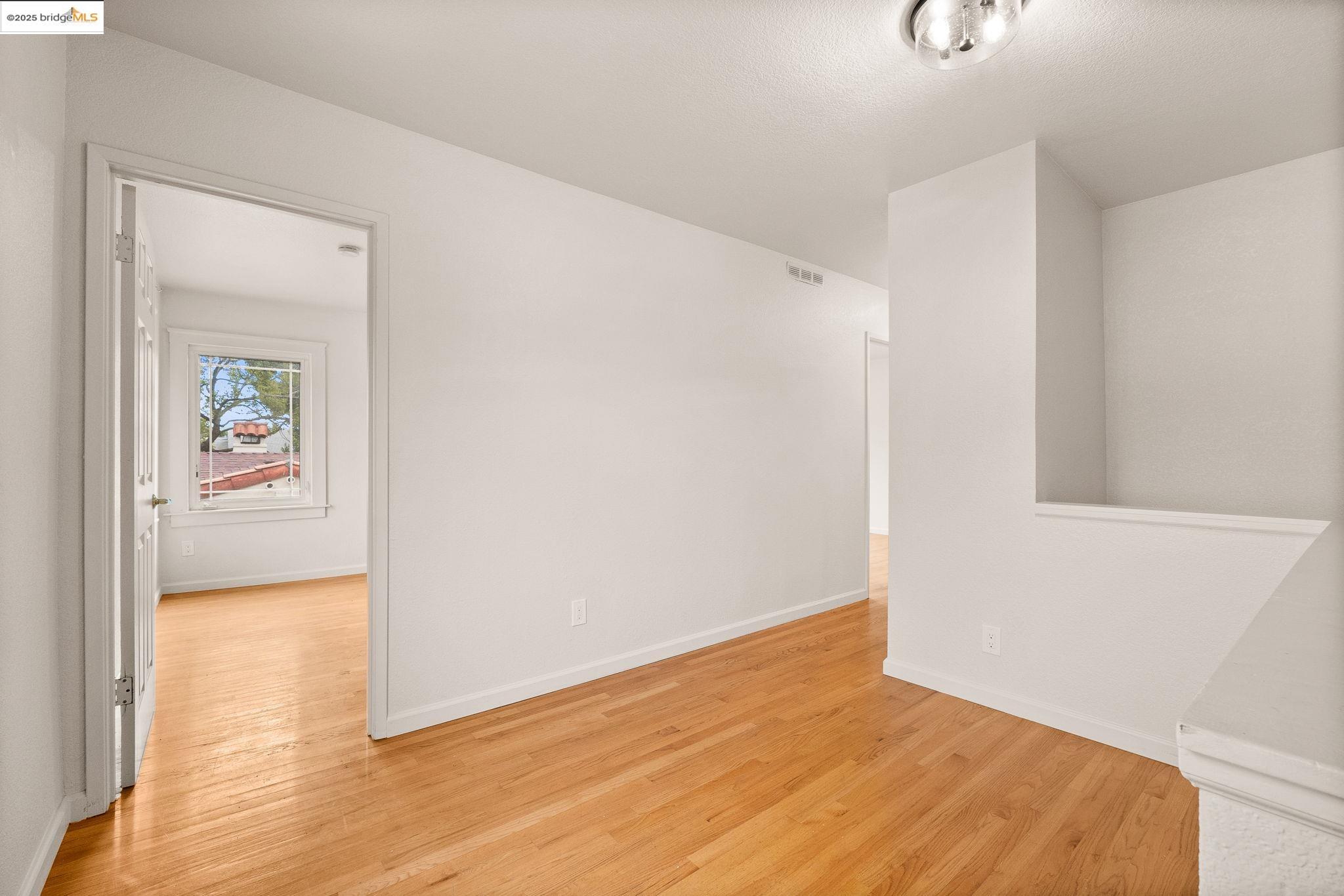 Detail Gallery Image 33 of 48 For 6021 Monadnock Way, Oakland,  CA 94605 - 3 Beds | 2 Baths