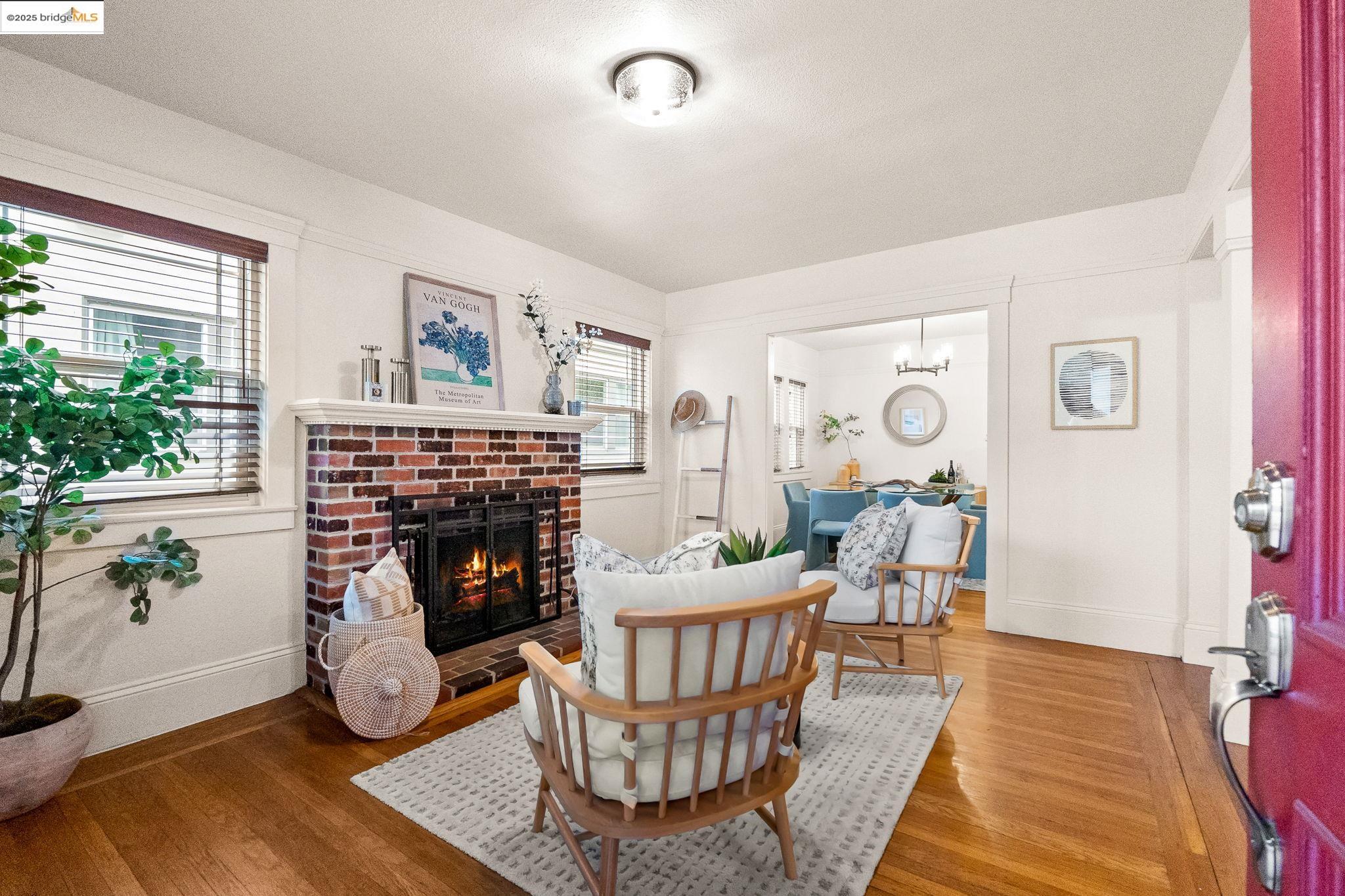 Detail Gallery Image 5 of 48 For 6021 Monadnock Way, Oakland,  CA 94605 - 3 Beds | 2 Baths