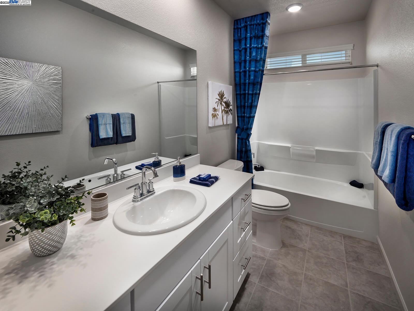Detail Gallery Image 2 of 13 For 667 Channel Cir, Oakley,  CA 94561 - 4 Beds | 3 Baths