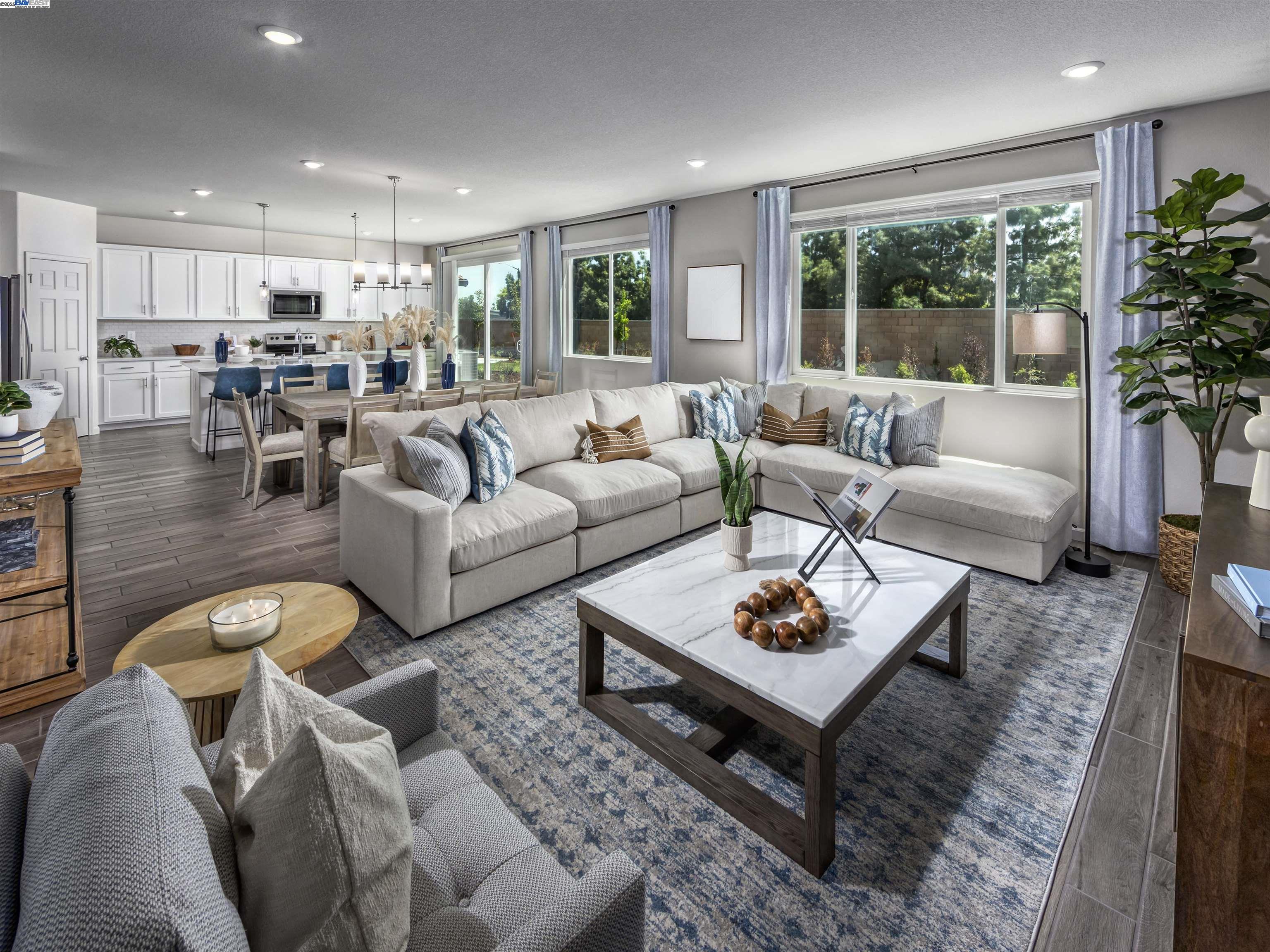 Detail Gallery Image 9 of 13 For 667 Channel Cir, Oakley,  CA 94561 - 4 Beds | 3 Baths