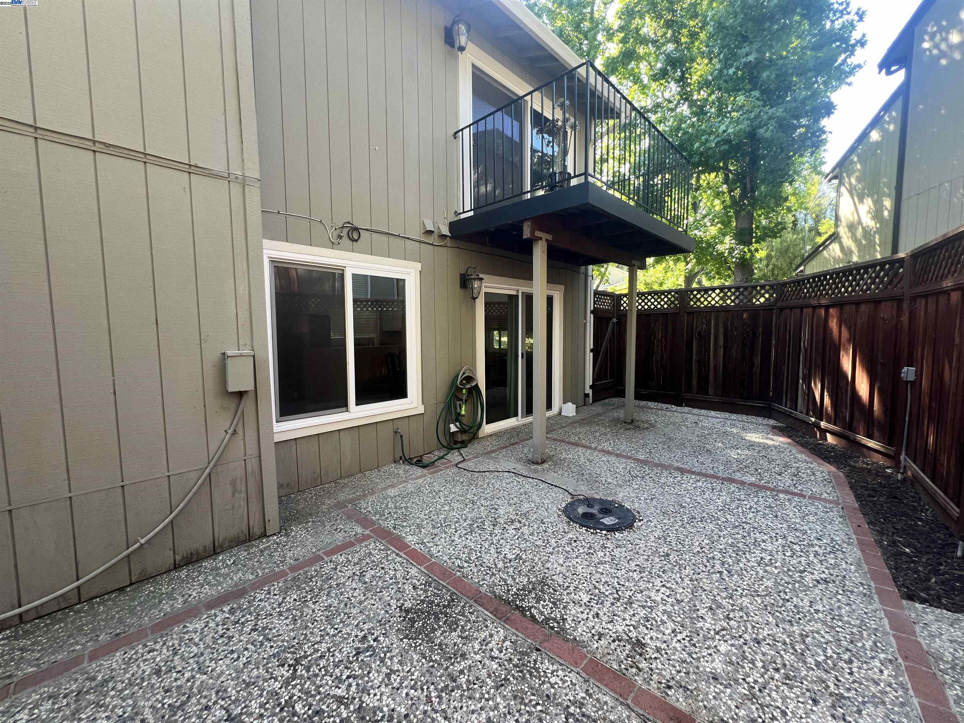 Detail Gallery Image 15 of 16 For 2418 Twinflower Court, Martinez,  CA 94553 - 3 Beds | 2/1 Baths