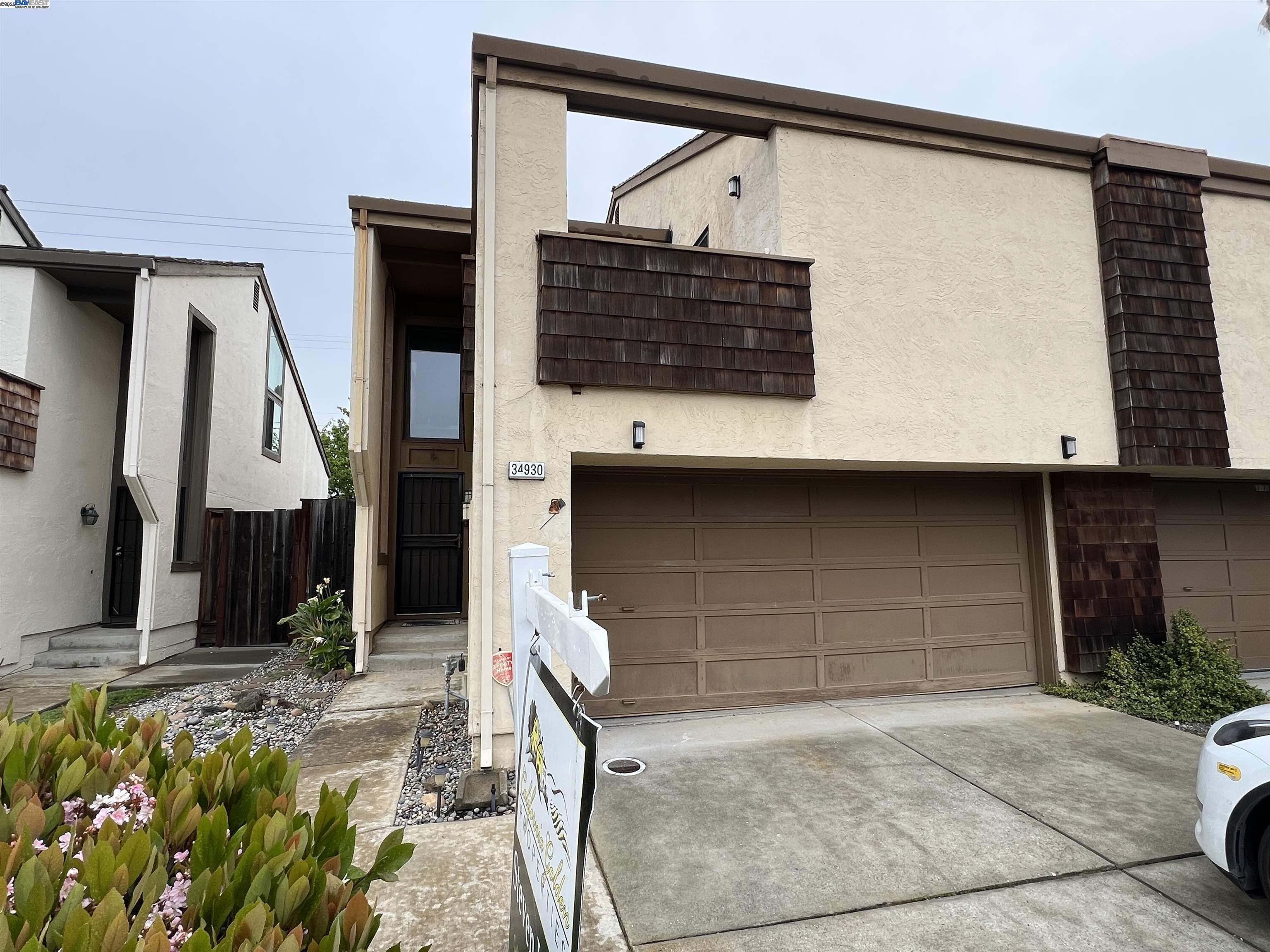 Detail Gallery Image 1 of 21 For 34930 Sea Cliff Ter, Fremont,  CA 94555 - 3 Beds | 2/1 Baths