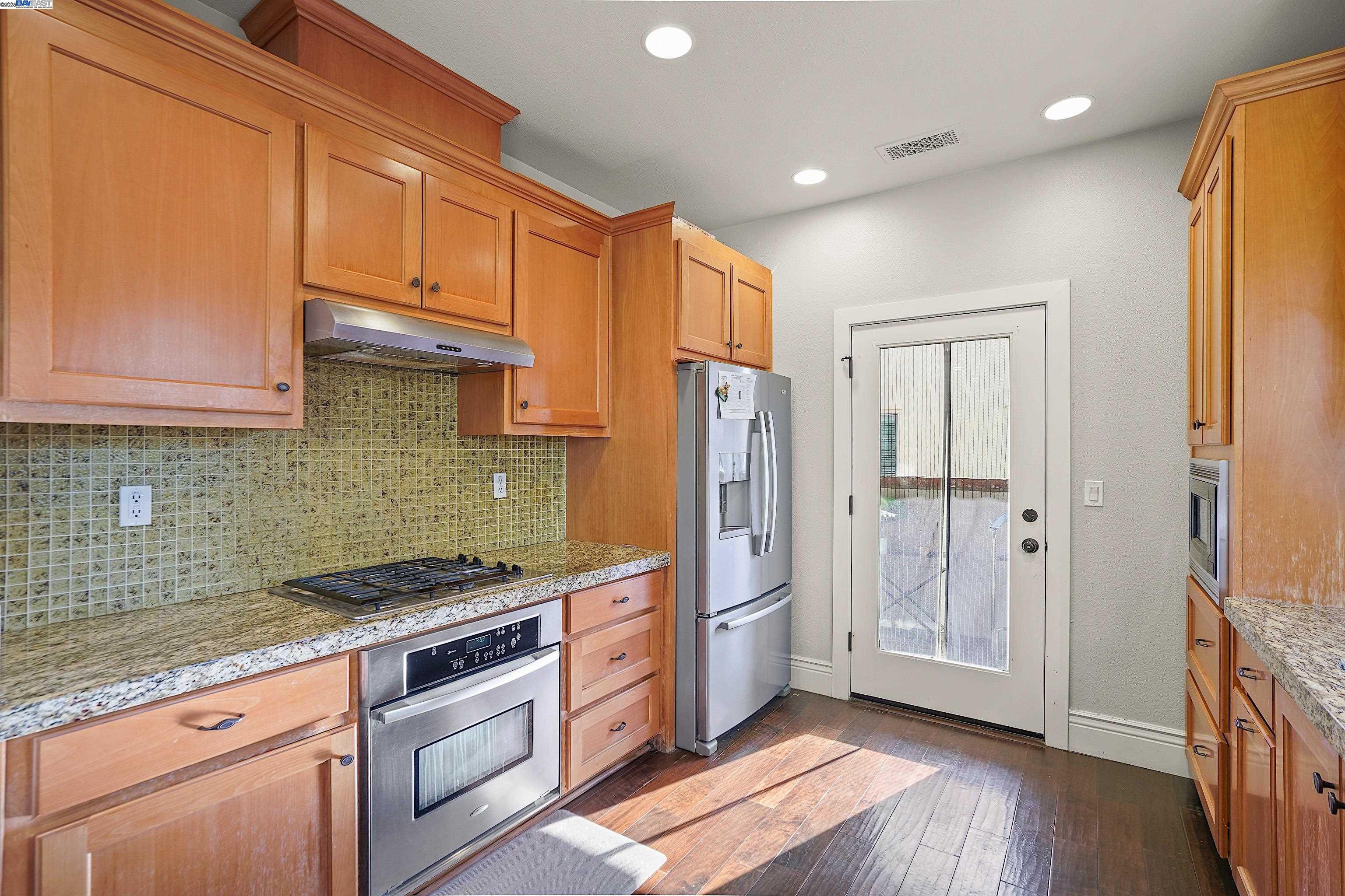 Detail Gallery Image 7 of 30 For 2506 Monet Ter, Fremont,  CA 94539 - 3 Beds | 3 Baths