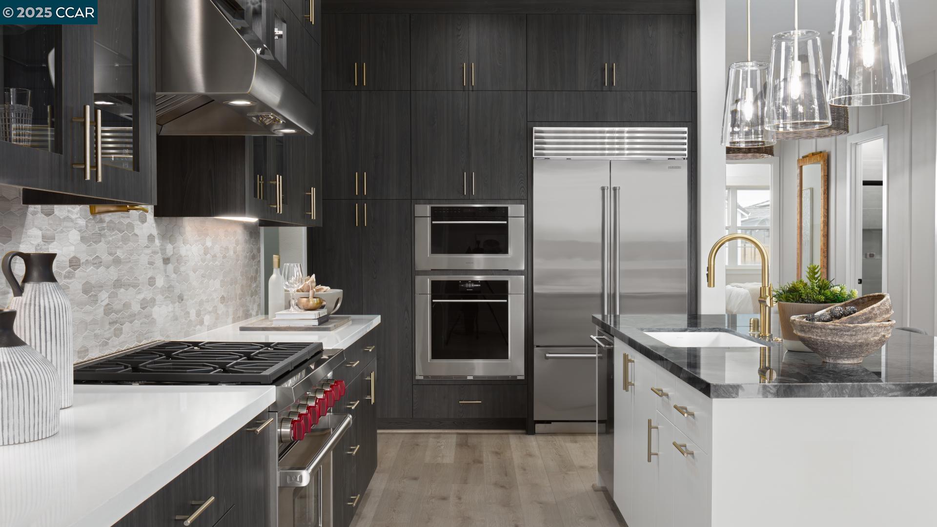 Detail Gallery Image 2 of 28 For 2848 Lakeshore Ave, Tracy,  CA 95377 - 2 Beds | 2 Baths