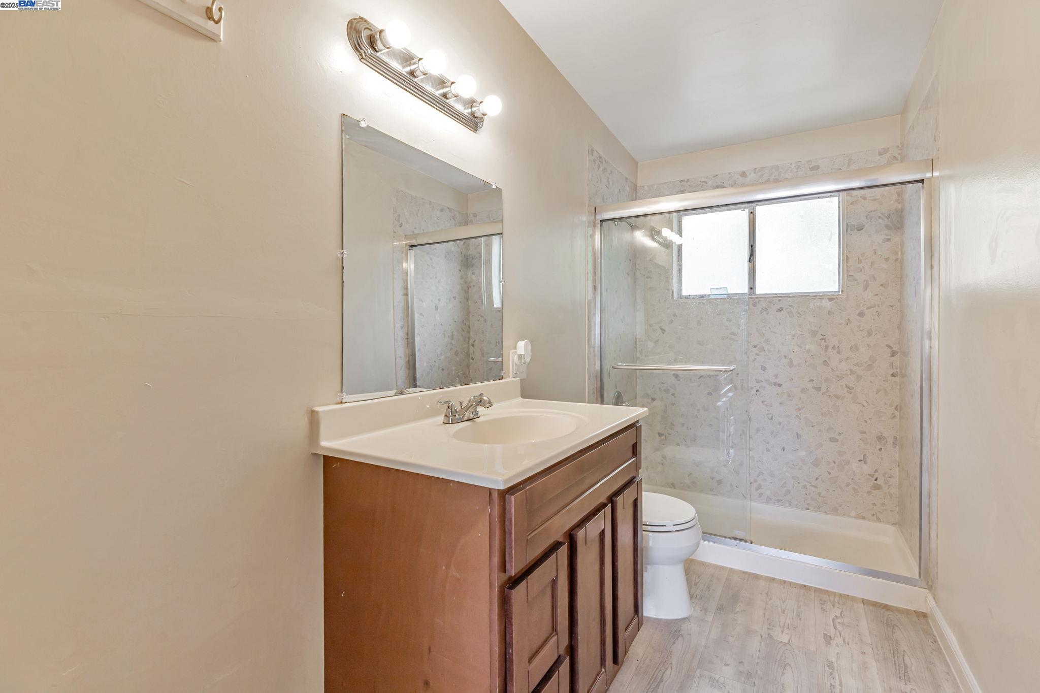 Detail Gallery Image 14 of 31 For 2221 Juanita Ln, Sacramento,  CA 95825 - 3 Beds | 2 Baths
