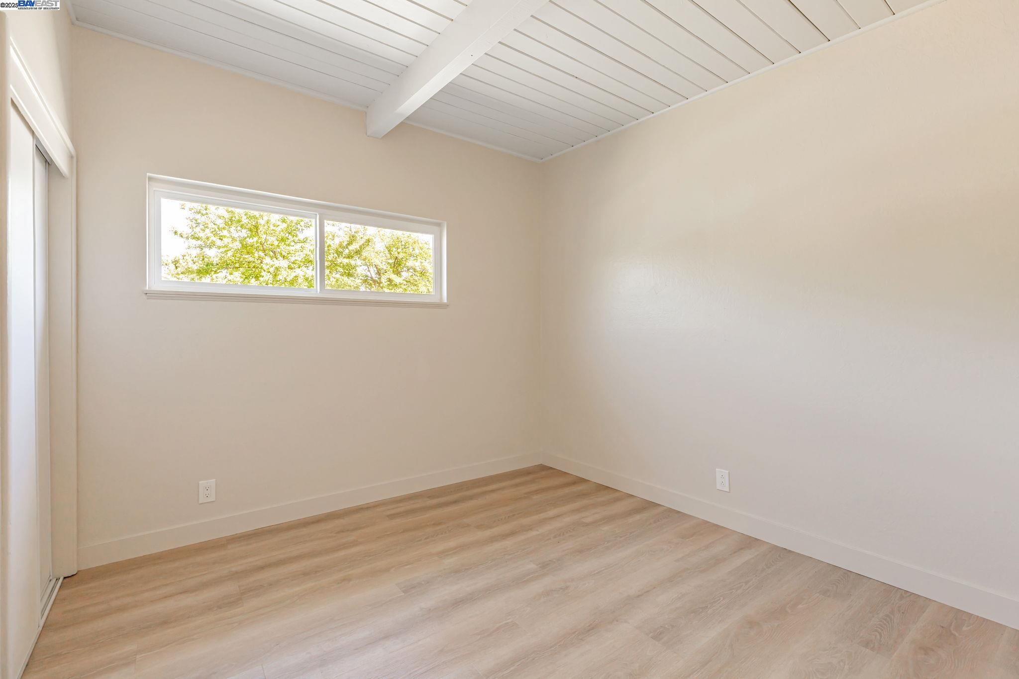 Detail Gallery Image 17 of 31 For 2221 Juanita Ln, Sacramento,  CA 95825 - 3 Beds | 2 Baths