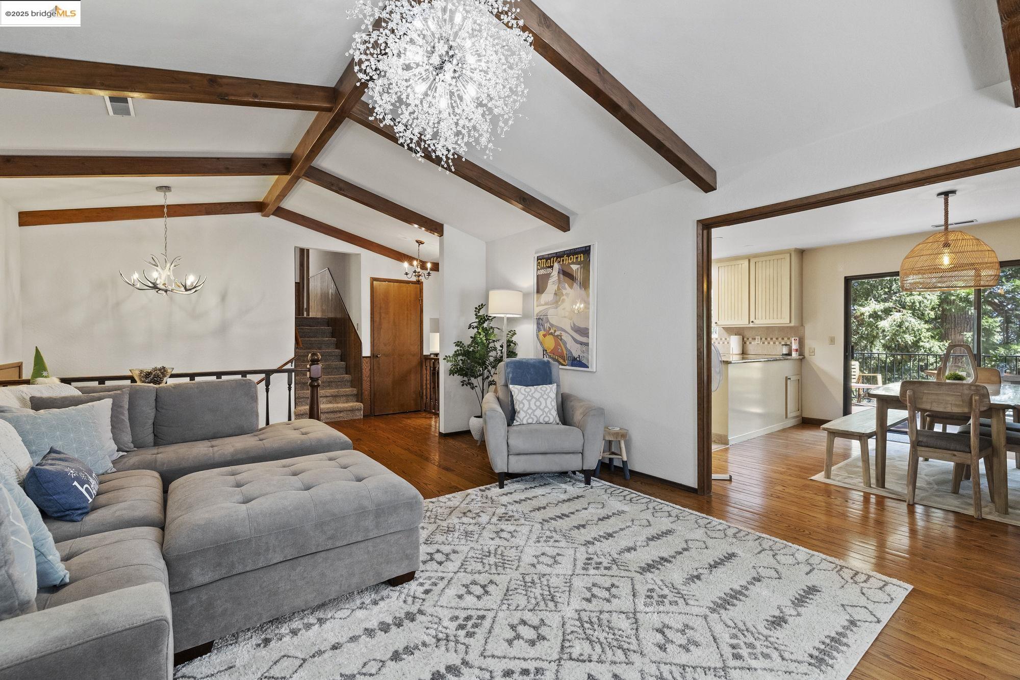 Detail Gallery Image 13 of 54 For 24725 Prospector Dr., Mi Wuk Village,  CA 95346 - 4 Beds | 3 Baths